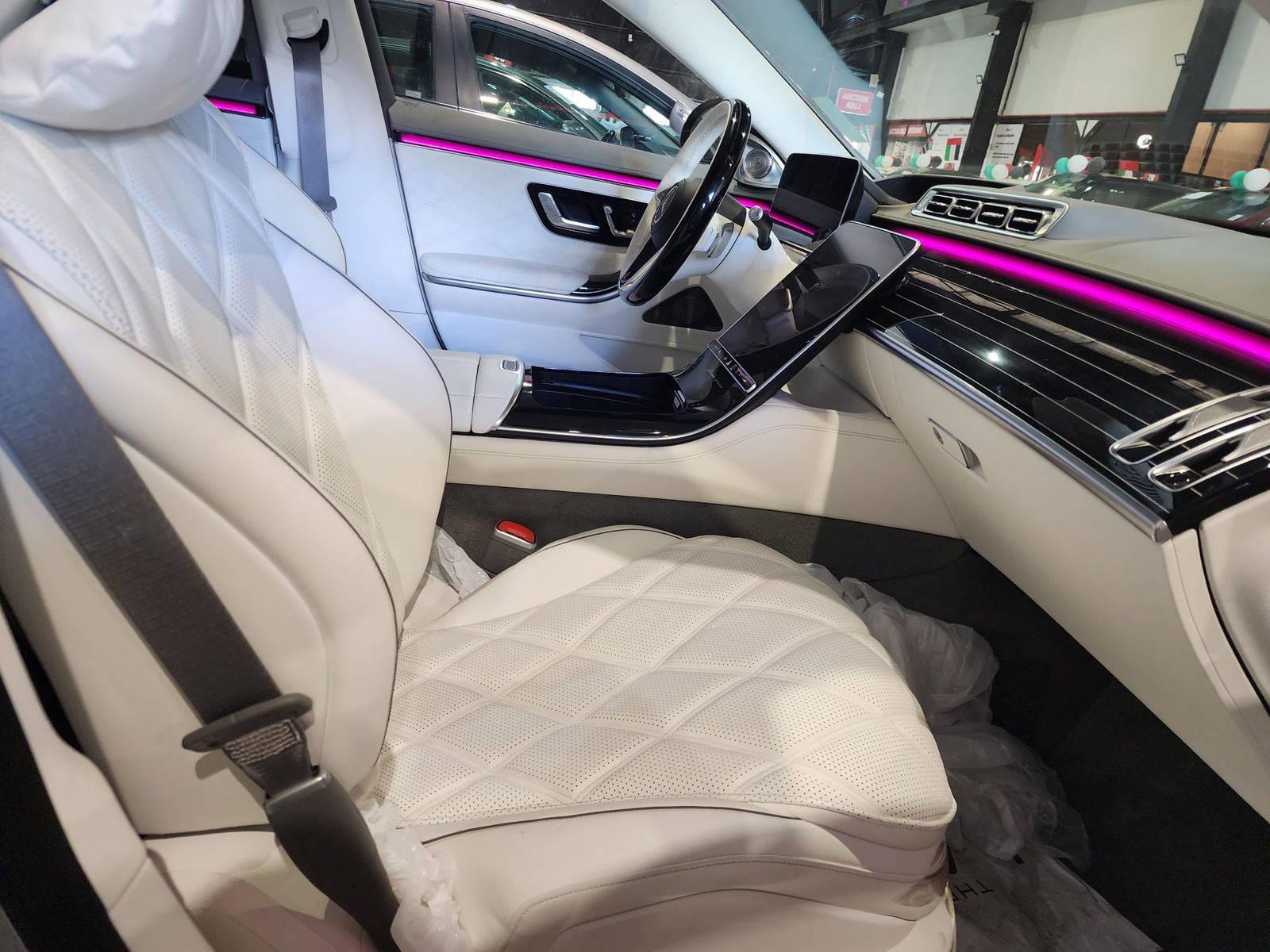 2023 MERCEDES BENZ S-CLASS — 3694 KM — Lot 188358 — Main - Marhaba Auctions Used Cars - Image 9