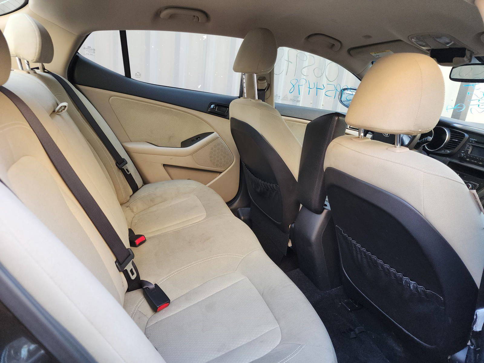2011 KIA OPTIMA — 123315 Miles — Lot 39954498 — Al Quoz - Marhaba Auctions Used Cars - Image 6