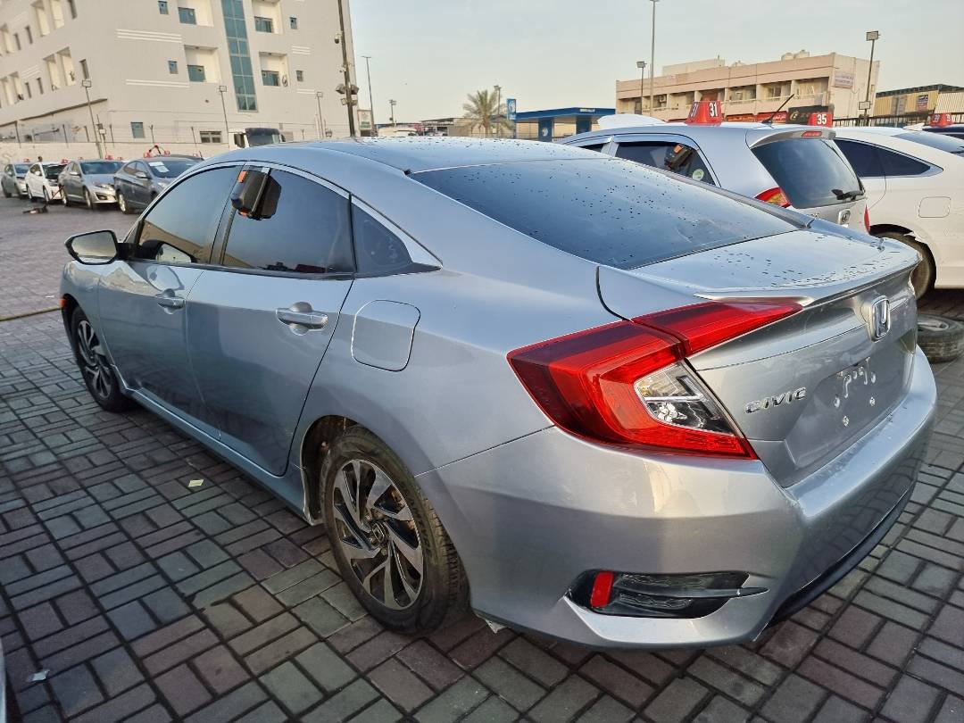 2018 HONDA CIVIC — 186014 KM — Lot 125487 — Ind. 12 - Marhaba Auctions Used Cars - Image 5