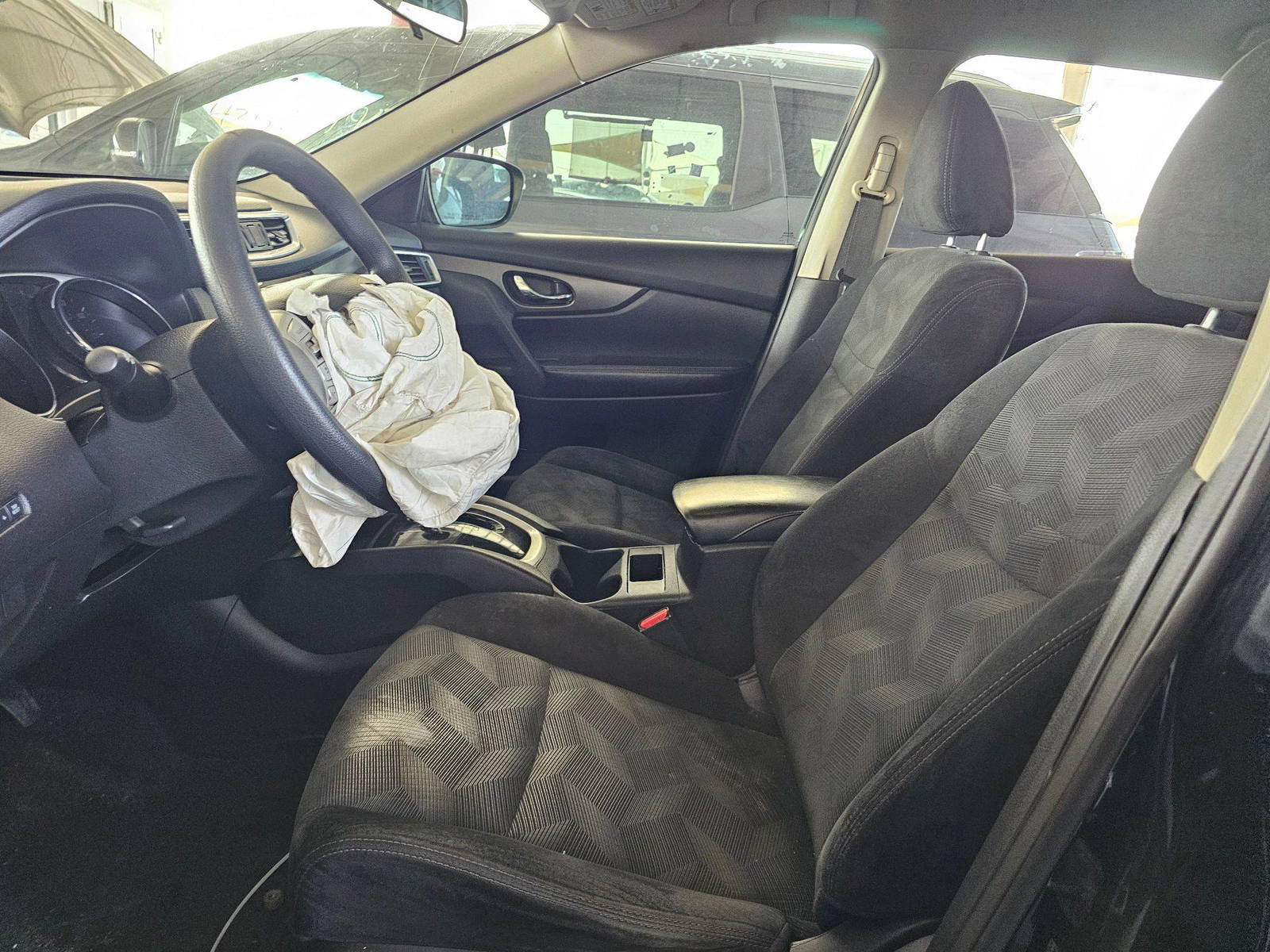 2015 NISSAN ROGUE — 192236 Miles — Lot 91776715 — Souq - Marhaba Auctions Used Cars - Image 12
