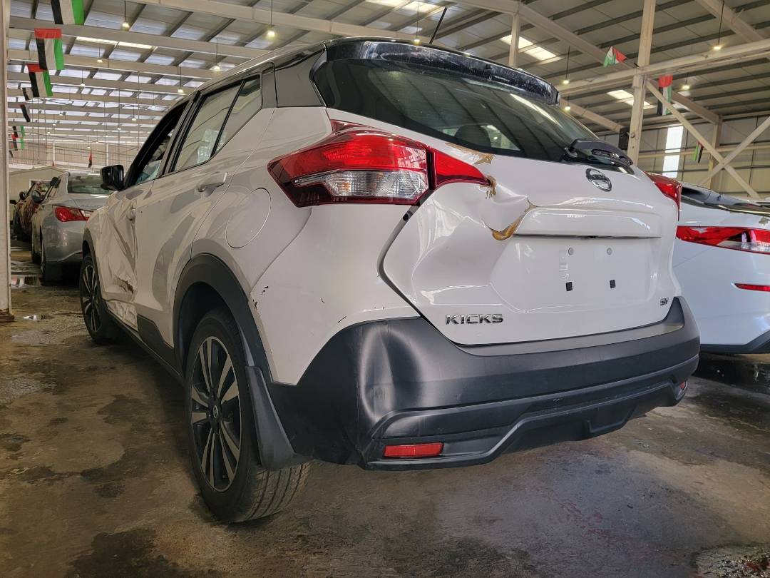 2019 NISSAN KICKS — 78146 Miles — Lot 1KL523458 — Main - Marhaba Auctions Used Cars - Image 5