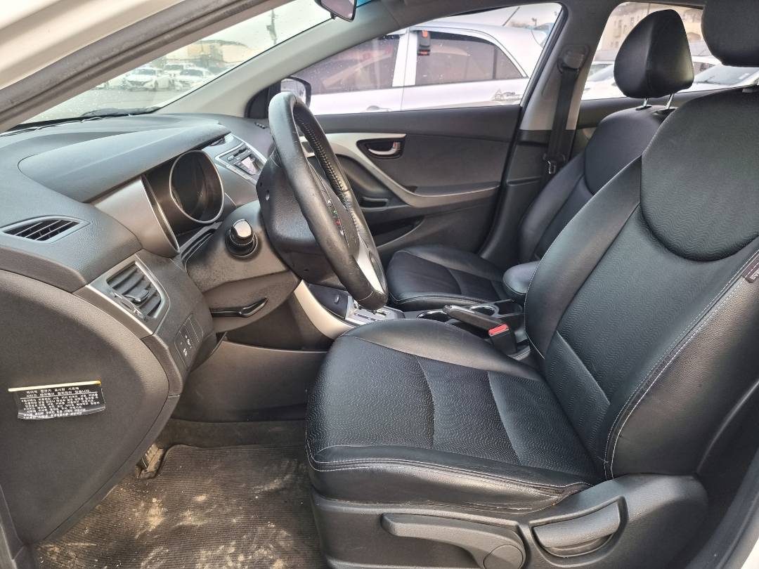 2011 HYUNDAI AVANTE — 219527 KM — Lot 095812 — Ind. 12 - Marhaba Auctions Used Cars - Image 8