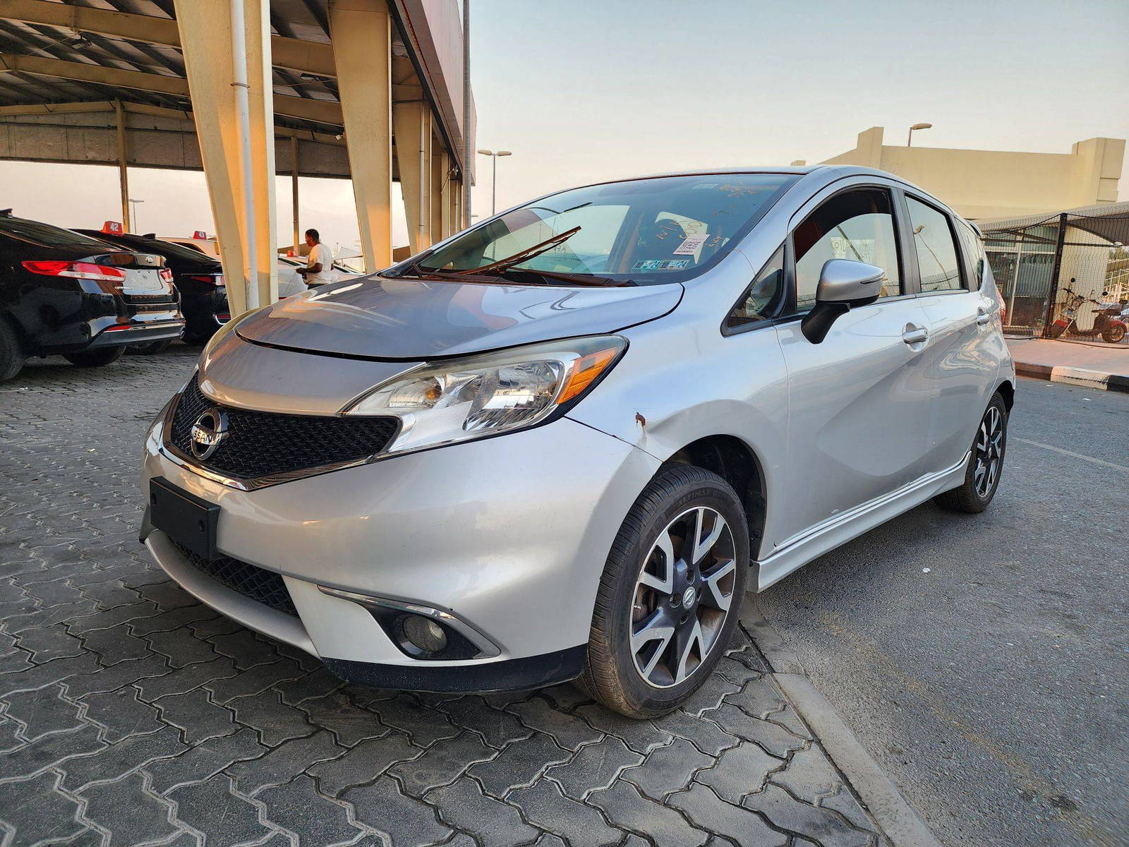2015 NISSAN VERSA NOTE — 71863 Miles — Lot 70036 — Souq - Marhaba Auctions Used Cars - Image 5