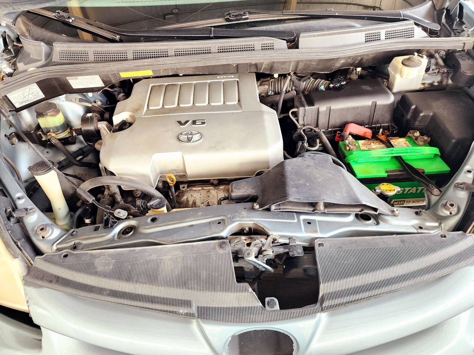 2010 TOYOTA SIENNA — 228254 Miles — Lot C3AS328088 — Souq - Marhaba Auctions Used Cars - Image 11