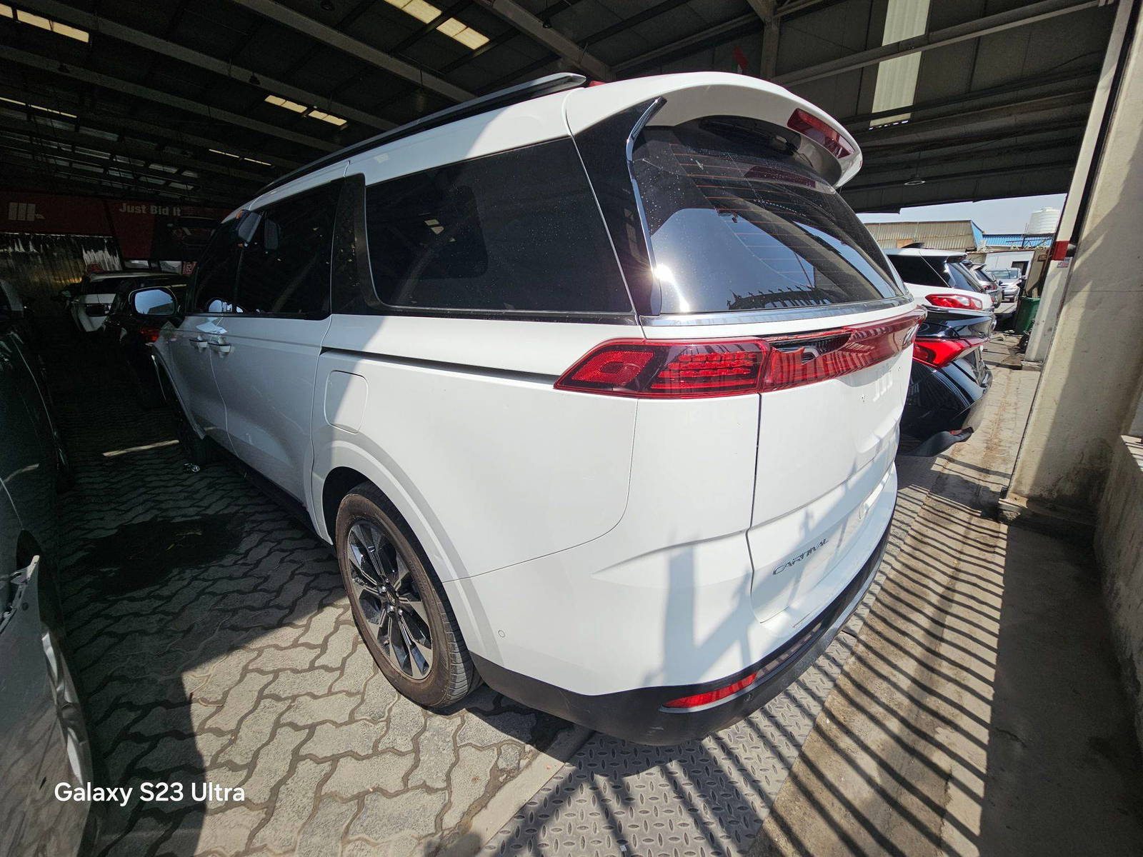 KIA CARNIVAL LX 2023 - Marhaba Auction Used Cars - Image 5