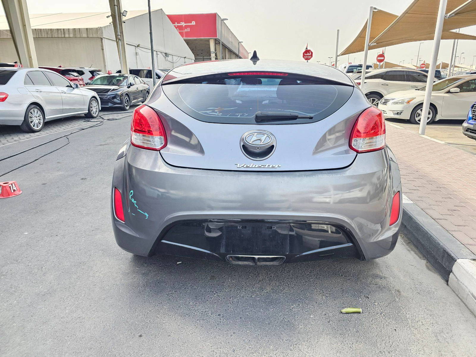 2017 HYUNDAI VELOSTER — 94098 Miles — Lot AD0HU314403 — Souq - Marhaba Auctions Used Cars - Image 4