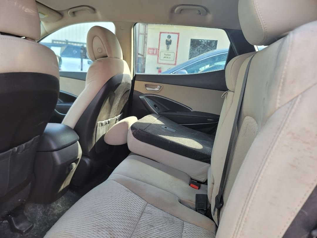 2017 HYUNDAI SANTA FE — 100582 Miles — Lot 450506 — Souq - Marhaba Auctions Used Cars - Image 7