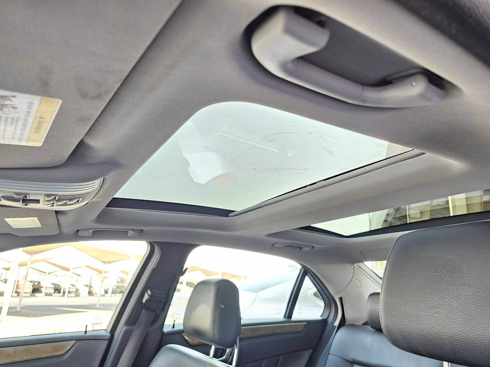 2011 MERCEDES BENZ E 350 — 113915 Miles — Lot 5BA333206 — Souq - Marhaba Auctions Used Cars - Image 8