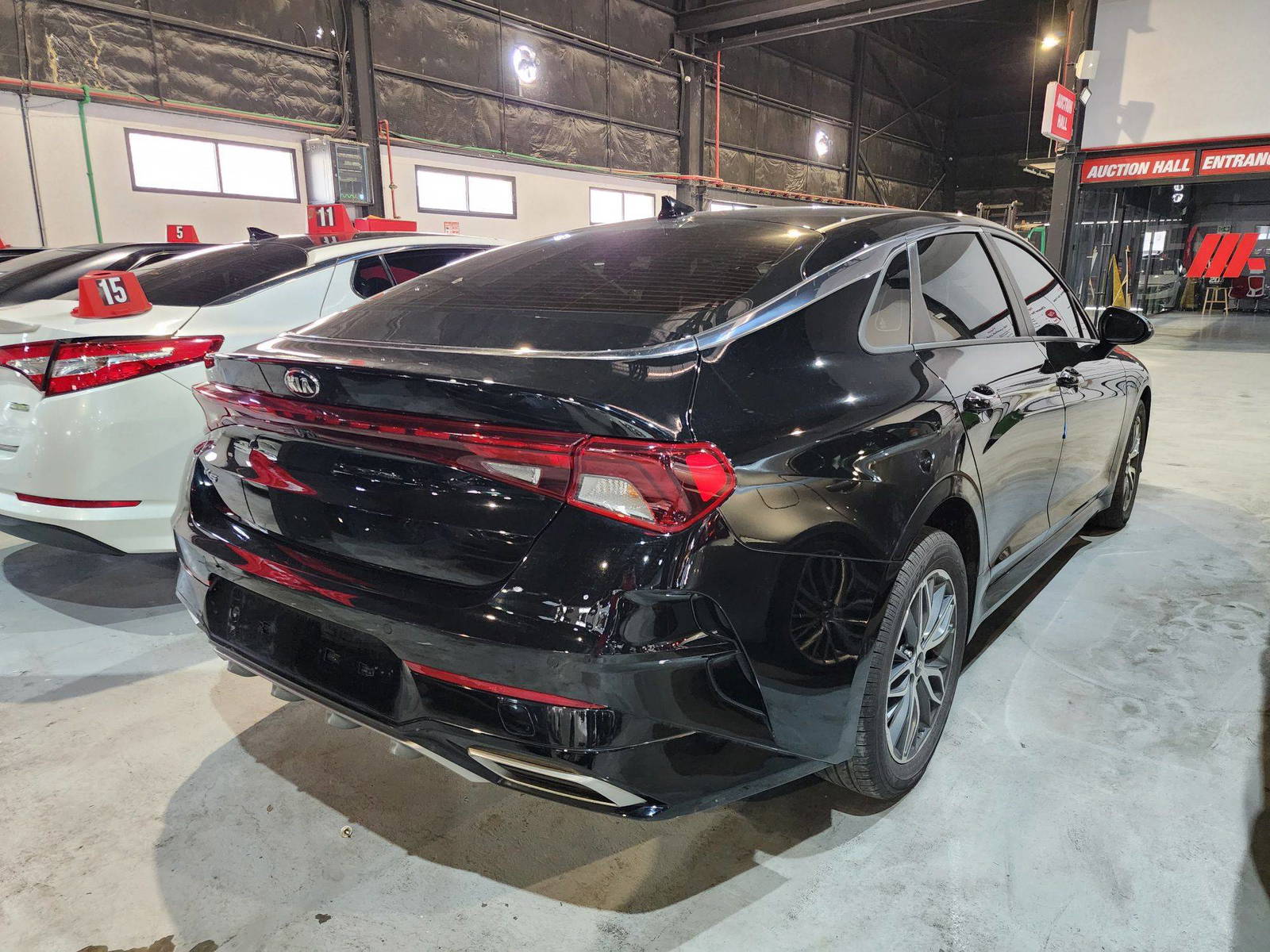 2021 KIA K5 — 106226 KM — Lot 121091 — Al Quoz - Marhaba Auctions Used Cars - Image 5