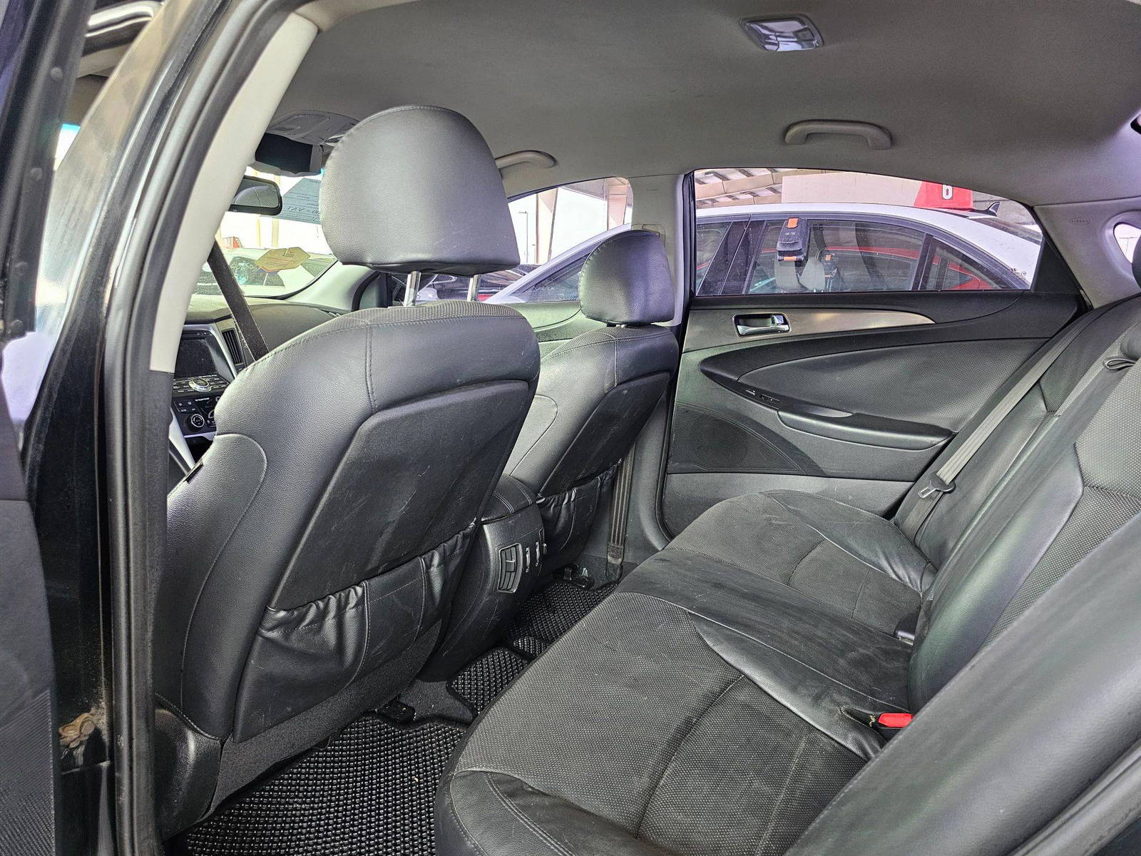 HYUNDAI SONATA 2012 - Marhaba Auction Used Cars - Image 6