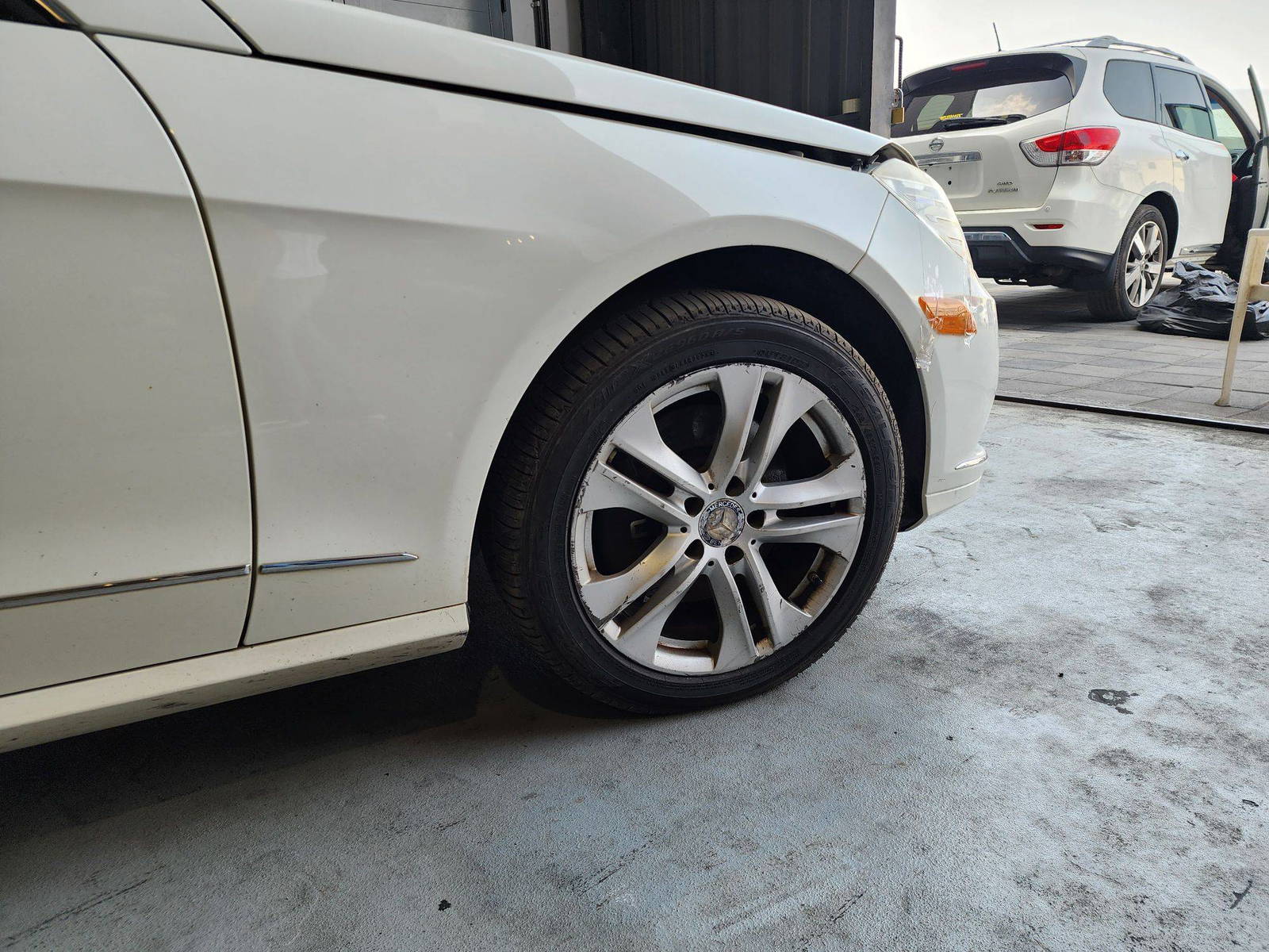 2010 MERCEDES BENZ E 350 — 209937 Miles — Lot 40132204 — Al Quoz - Marhaba Auctions Used Cars - Image 14
