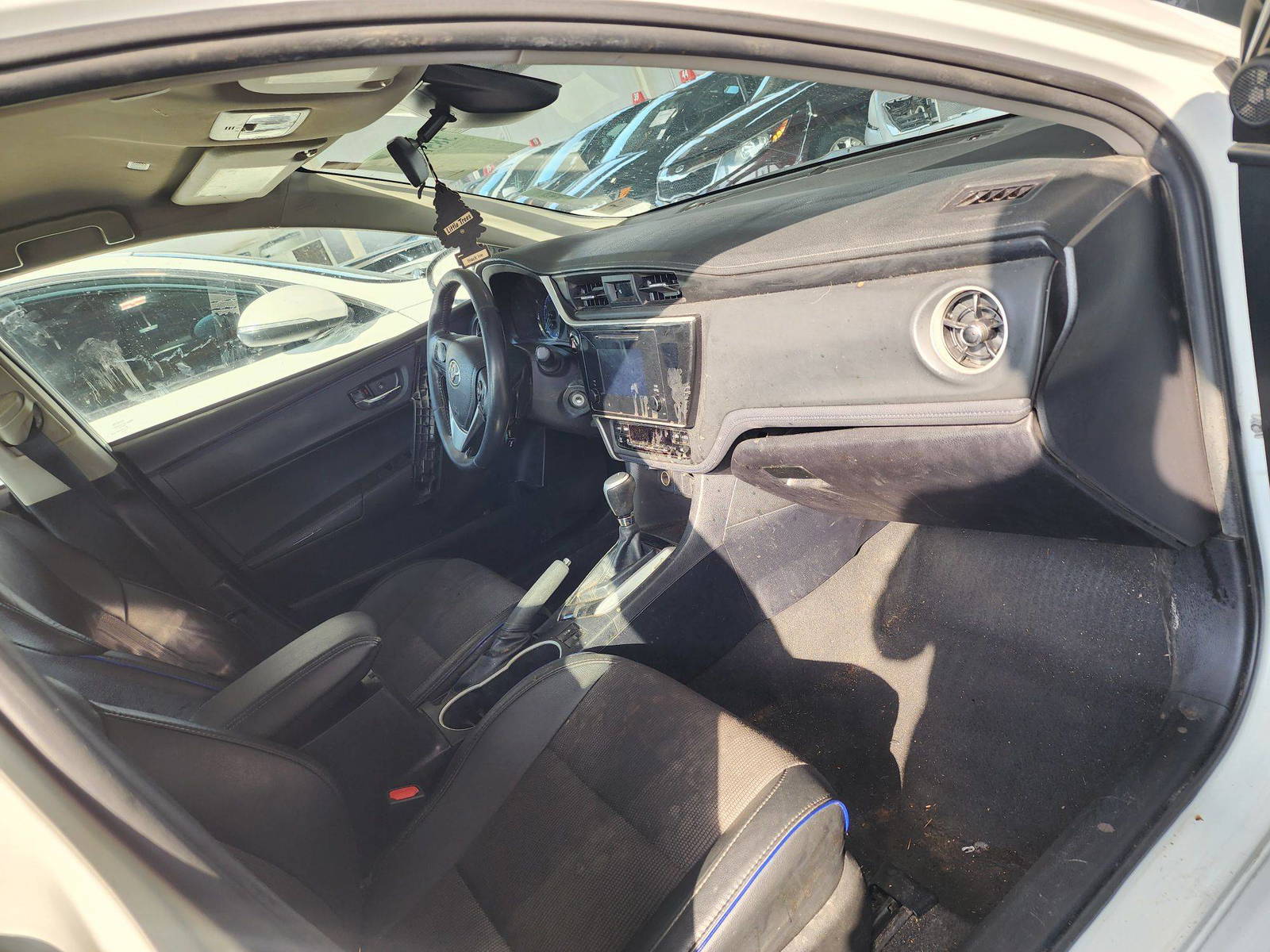 2019 TOYOTA COROLLA — 179922 Miles — Lot 38512195 — Main - Marhaba Auctions Used Cars - Image 5