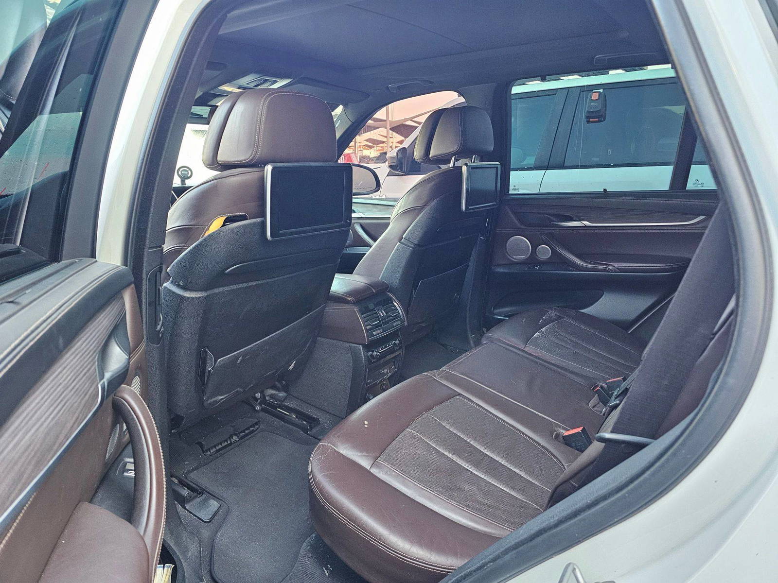 2014 BMW X 5 — 123684 KM — Lot E0C08228 — Souq - Marhaba Auctions Used Cars - Image 7