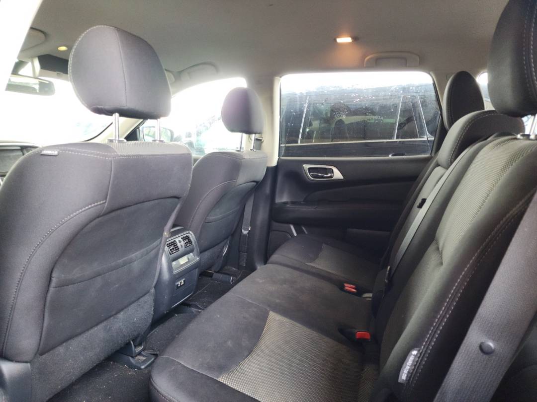 2019 NISSAN PATHFINDER — 132115 Miles — Lot 51637954 — Souq - Marhaba Auctions Used Cars - Image 9