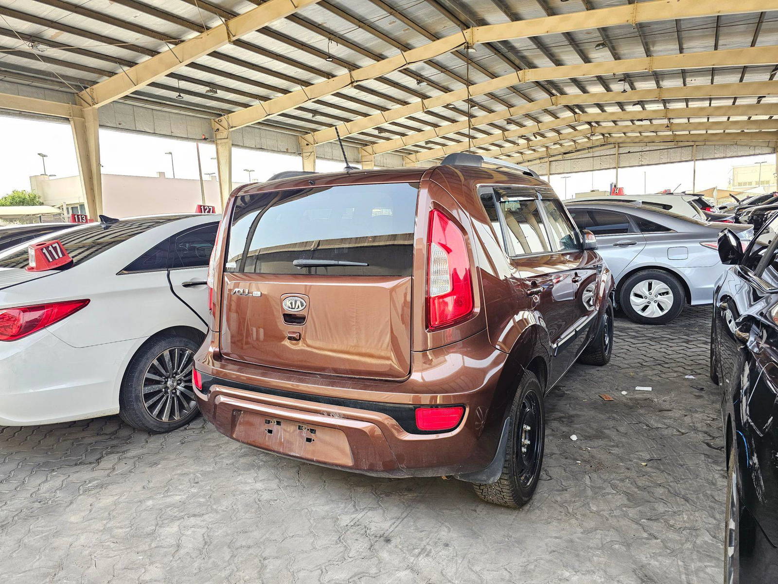 2012 KIA SOUL — 143782 KM — Lot 40010637 — Souq - Marhaba Auctions Used Cars - Image 3