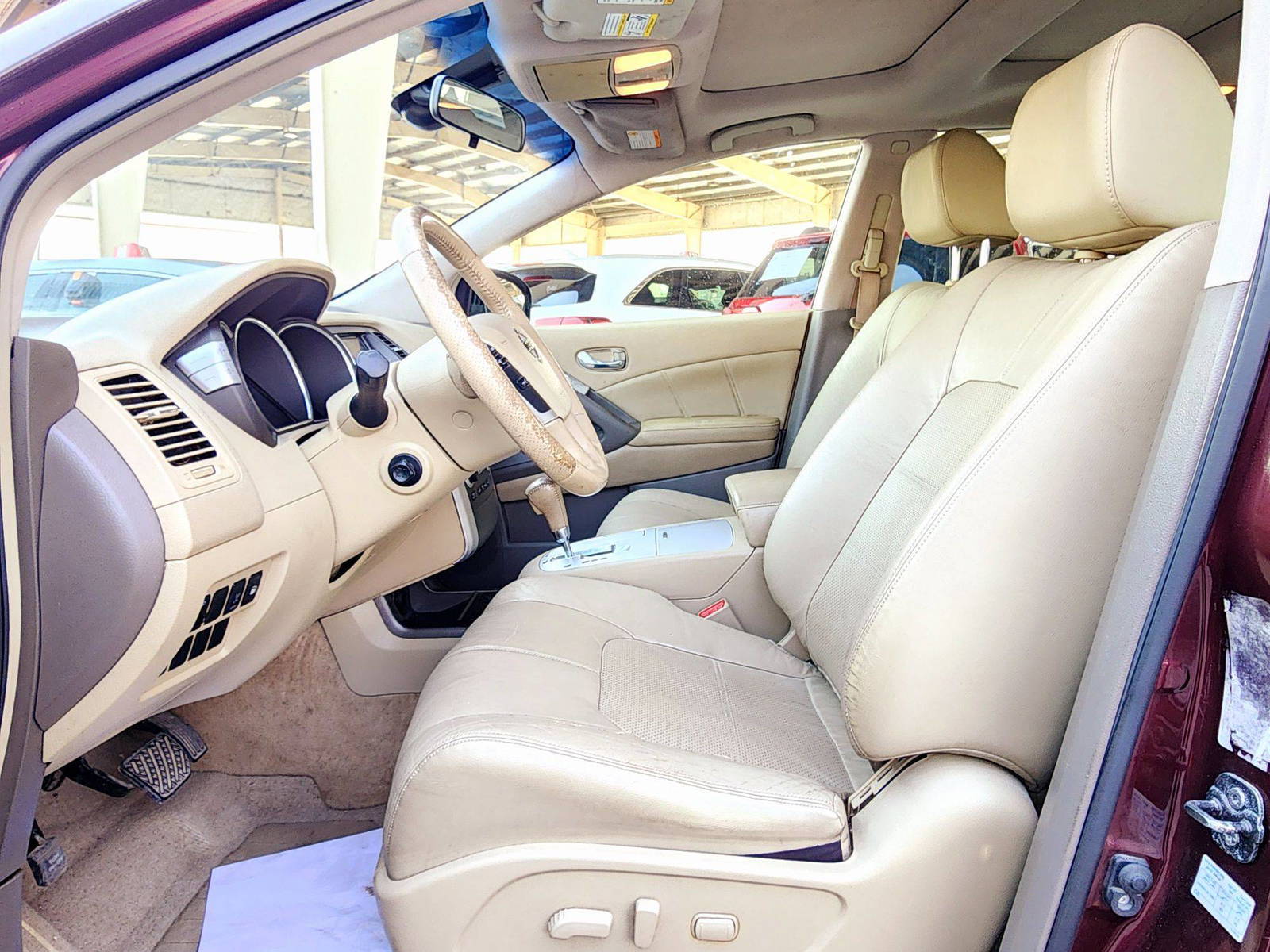 2015 NISSAN MURANO — 170749 KM — Lot FW011140 — Souq - Marhaba Auctions Used Cars - Image 9