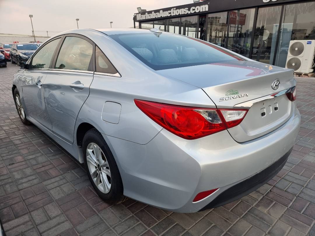 2014 HYUNDAI SONATA — 146101 Miles — Lot 215487 — Ind. 12 - Marhaba Auctions Used Cars - Image 4