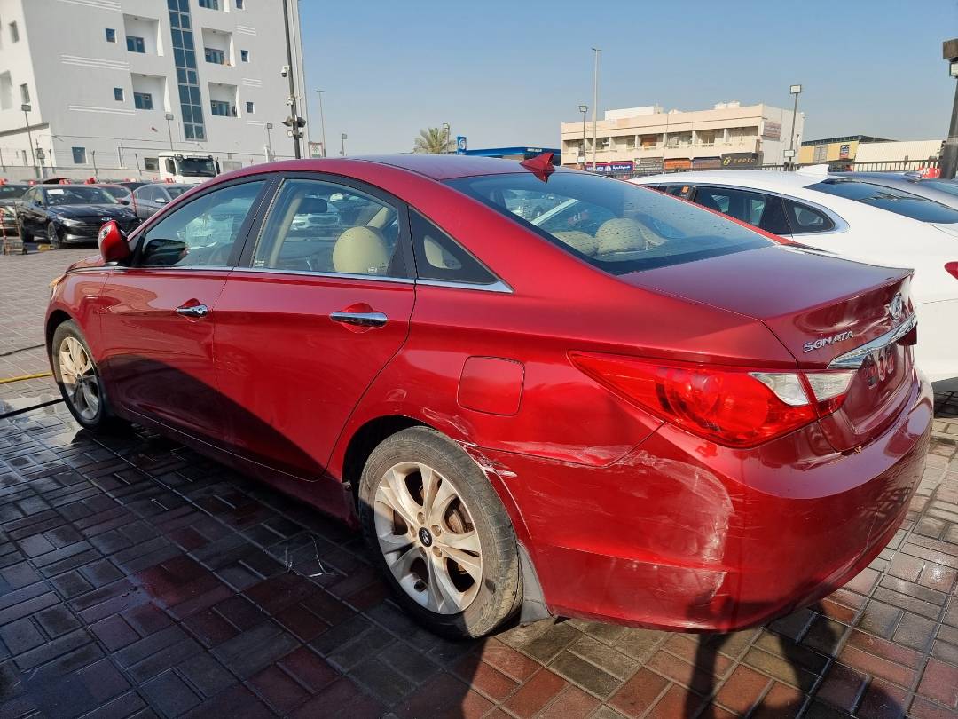 2013 HYUNDAI SONATA — 195050 Miles — Lot 125487 — Souq - Marhaba Auctions Used Cars - Image 5