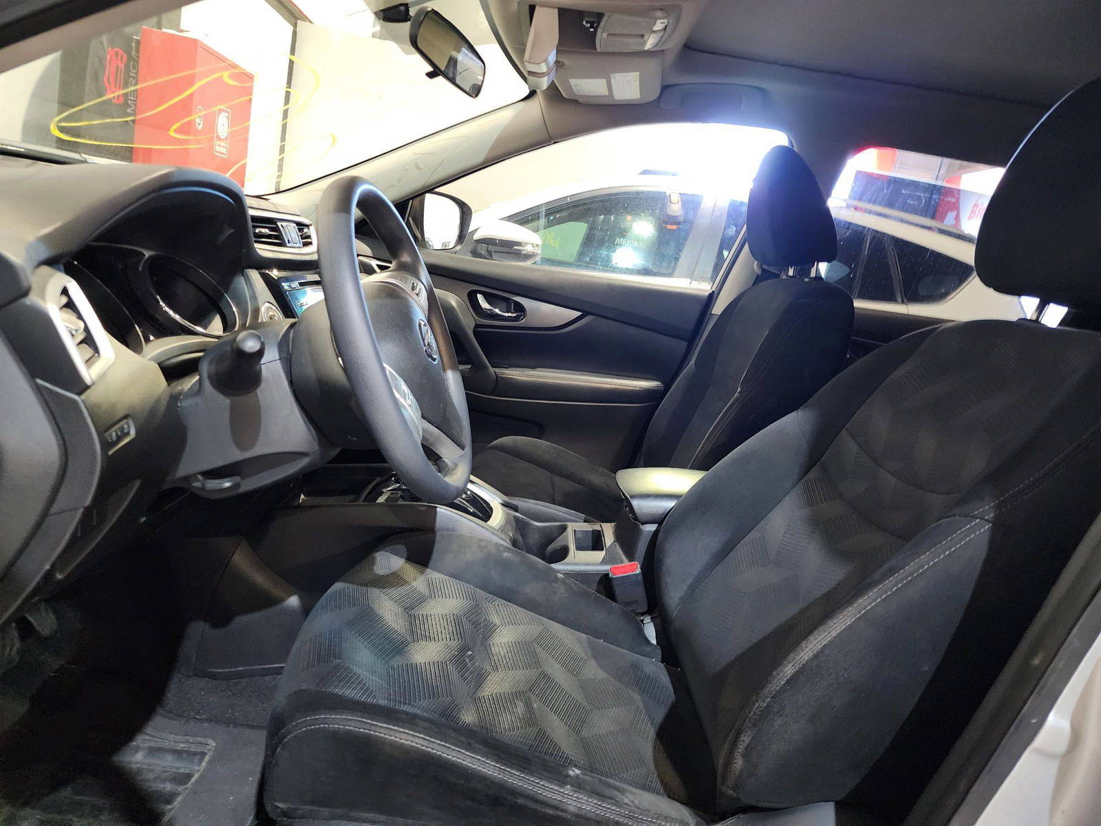 2015 NISSAN ROGUE — 168873 Miles — Lot 62981984 — Al Quoz - Marhaba Auctions Used Cars - Image 9