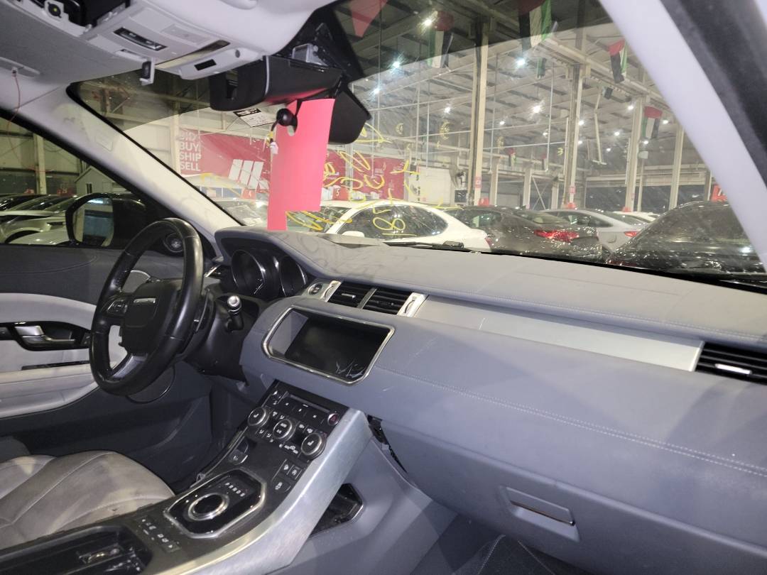 2017 LAND ROVER RANGE ROVER EVOQUE HSE — 65285 Miles — Lot 67802913 - Marhaba Auctions Used Cars - Image 5