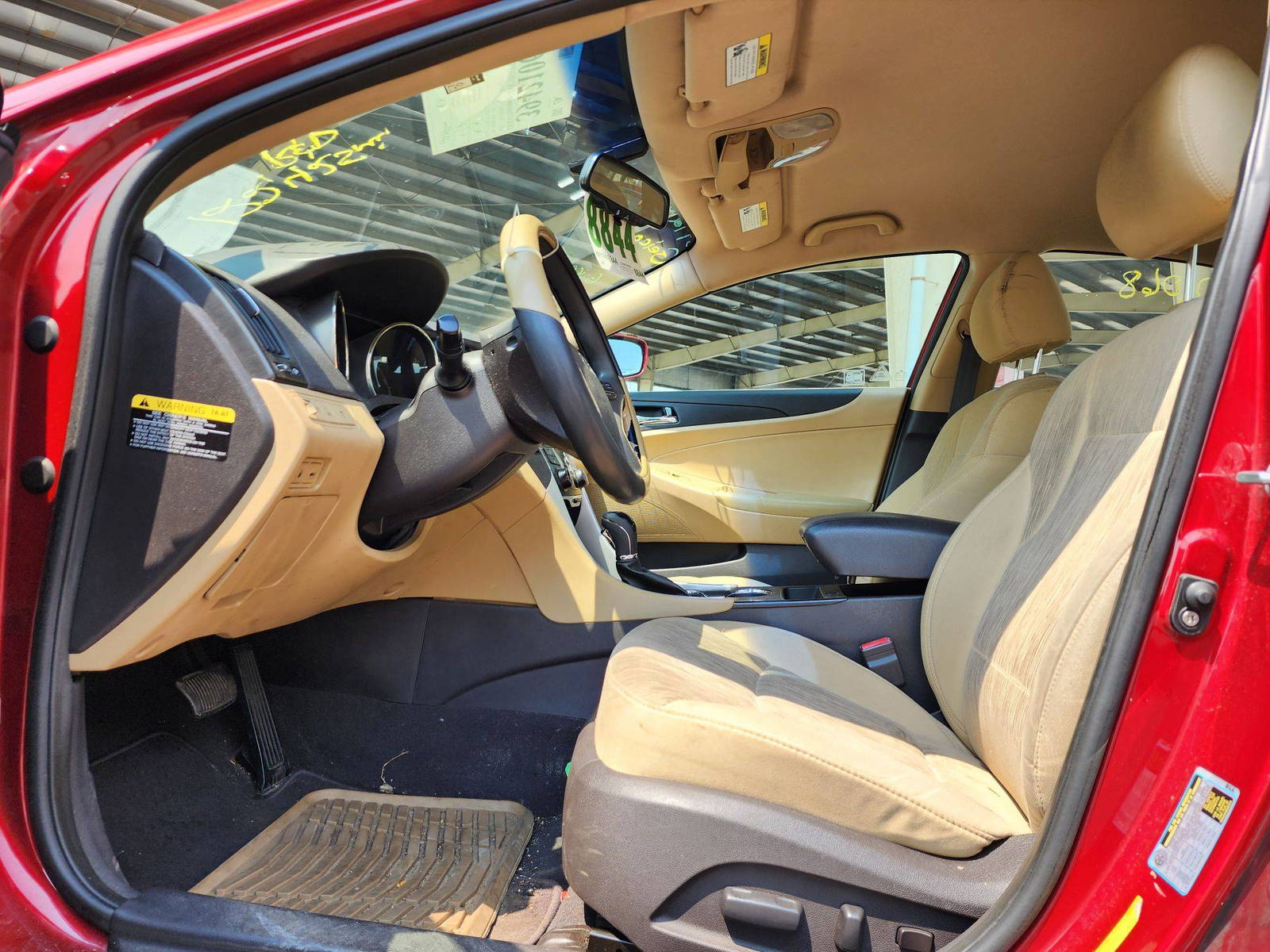 2012 HYUNDAI SONATA — 122425 Miles — Lot 39421068 — Souq - Marhaba Auctions Used Cars - Image 8
