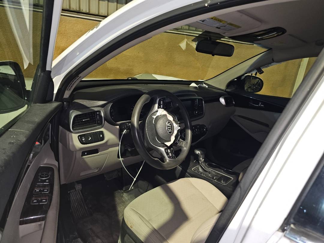 2019 KIA SORENTO — 182070 Miles — Lot KG501169 — Main - Marhaba Auctions Used Cars - Image 8