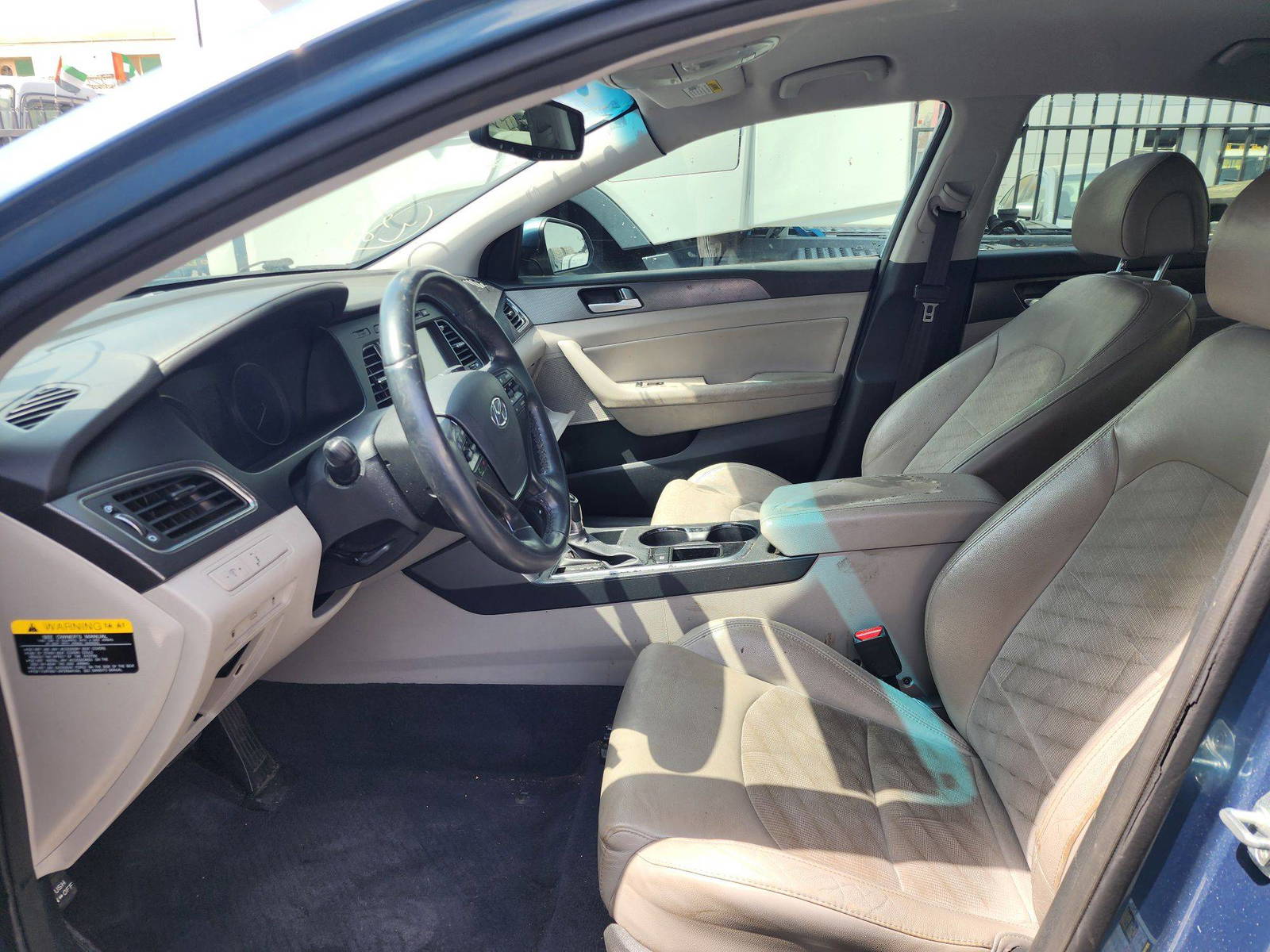 2015 HYUNDAI SONATA — 168949 Miles — Lot 94537 — Al Quoz - Marhaba Auctions Used Cars - Image 9