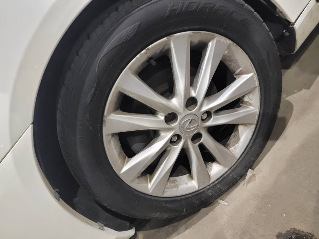2011 LEXUS ES 350 — 184590 Miles — Lot 2421571 — Main - Marhaba Auctions Used Cars - Image 7