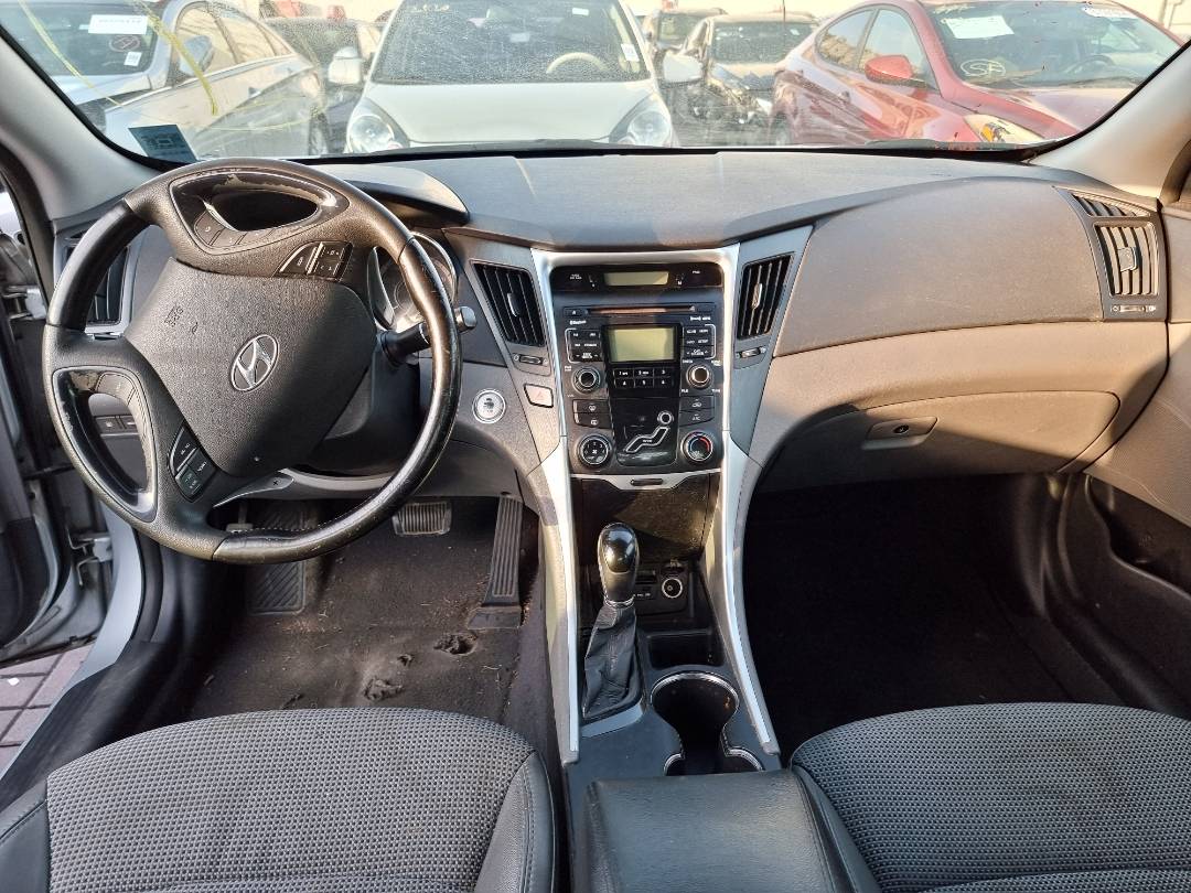 2011 HYUNDAI SONATA — 213328 Miles — Lot 215487 — Ind. 12 - Marhaba Auctions Used Cars - Image 8