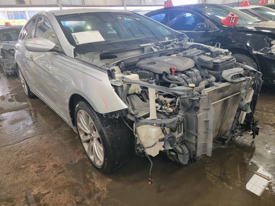 2013 HYUNDAI SONATA — 182772 Miles — Lot 37986021 - Marhaba Auctions Used Cars - Image 4