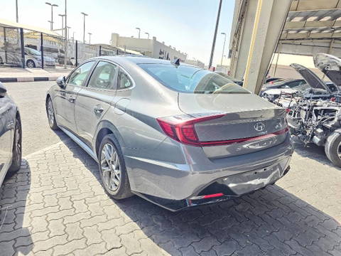 HYUNDAI SONATA