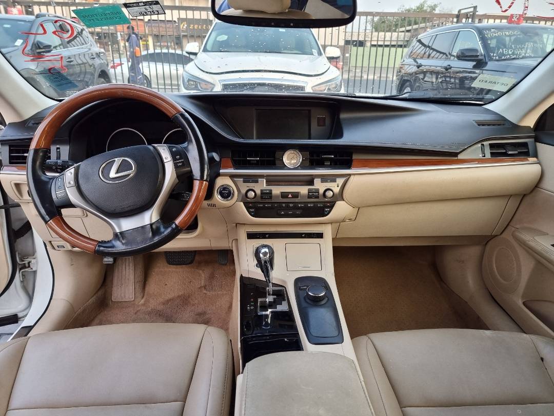 2013 LEXUS ES 300H — 162753 Miles — Lot D2013023 — Ind. 12 - Marhaba Auctions Used Cars - Image 8