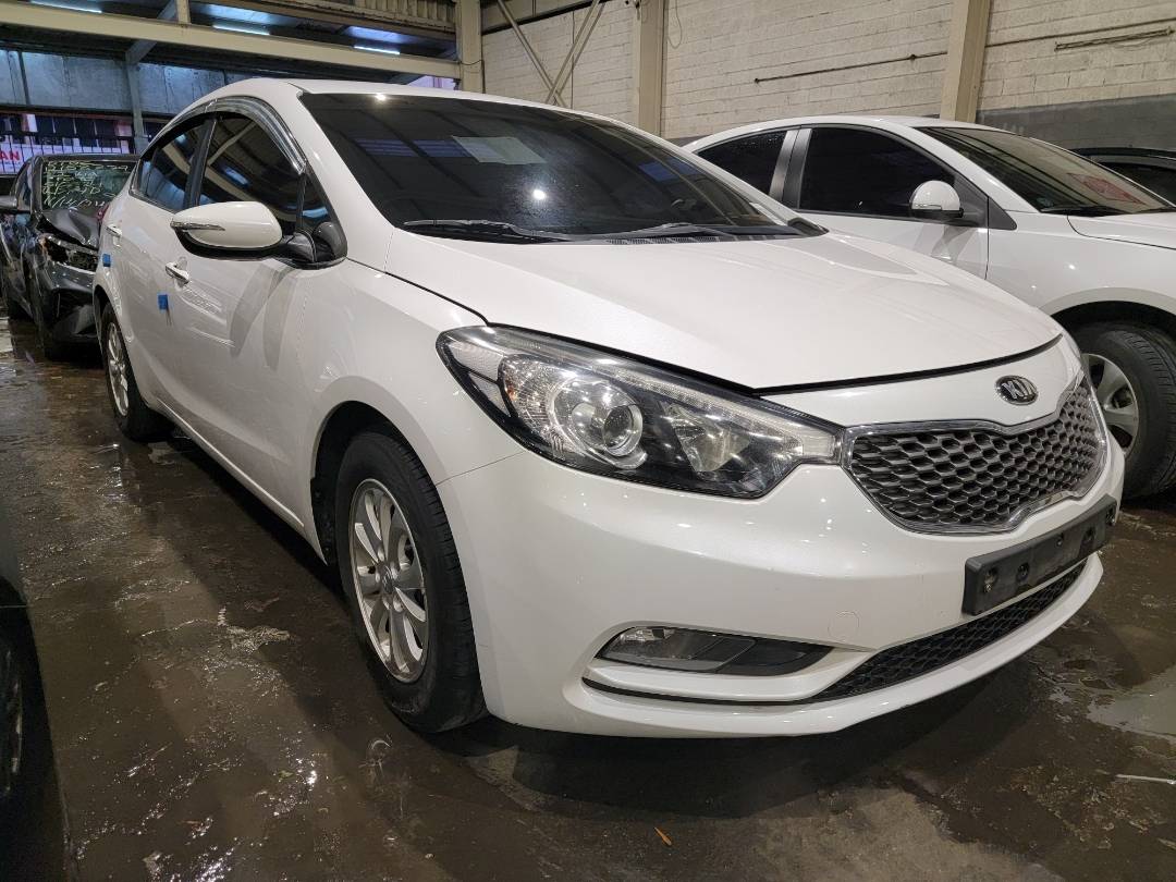 2013 KIA K3 — 199739 KM — Lot 001513 — Main - Marhaba Auctions Used Cars - Image 3