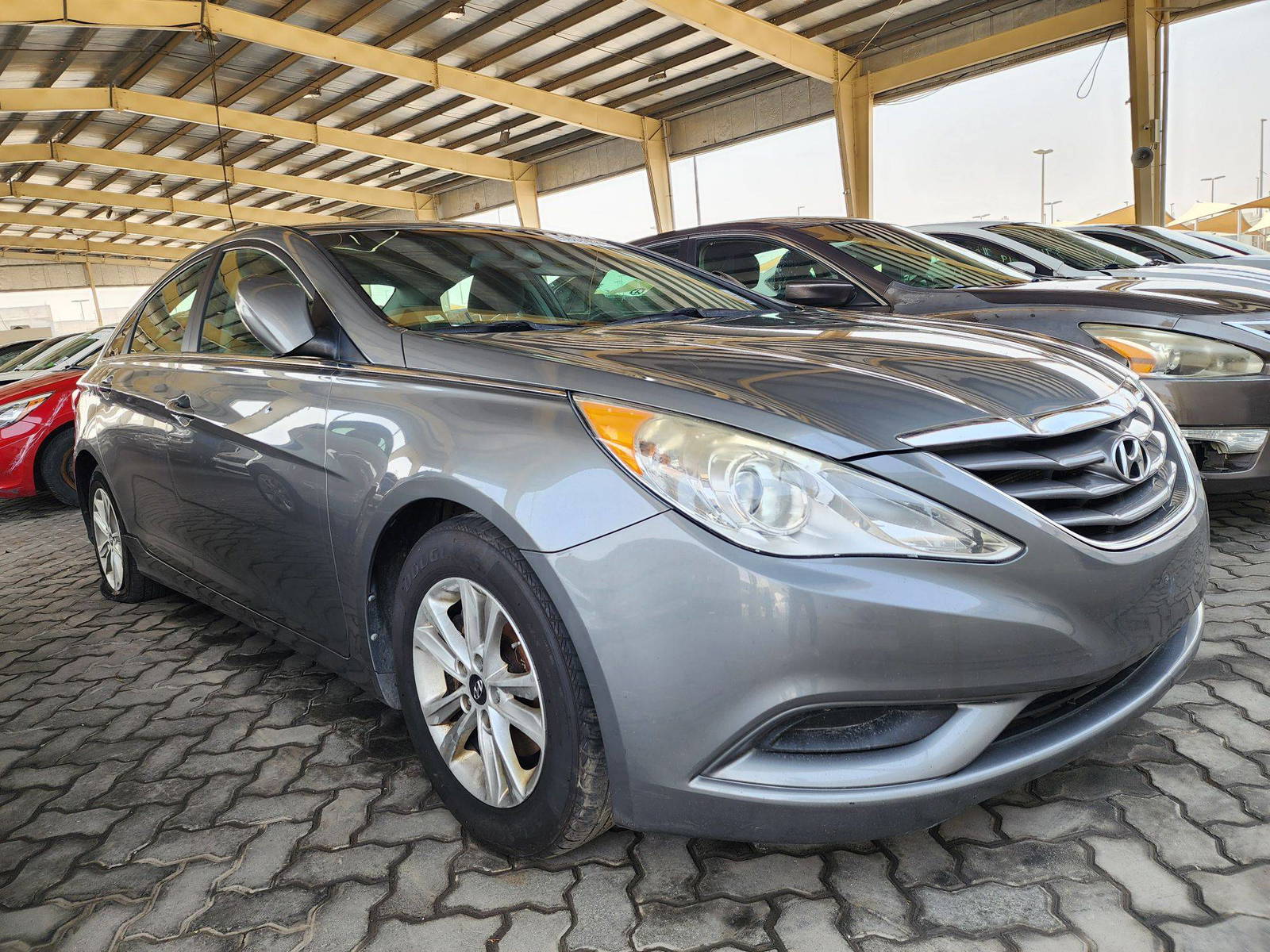 2013 HYUNDAI SONATA — 123314 Miles — Lot 50099684 — Souq - Marhaba Auctions Used Cars - Image 4