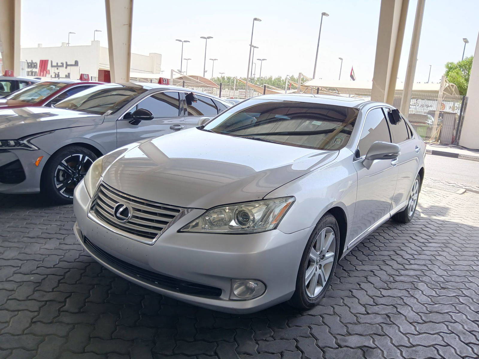 2010 LEXUS ES 350 — 192406 Miles — Lot EG2A2408308 — Souq - Marhaba Auctions Used Cars - Image 5