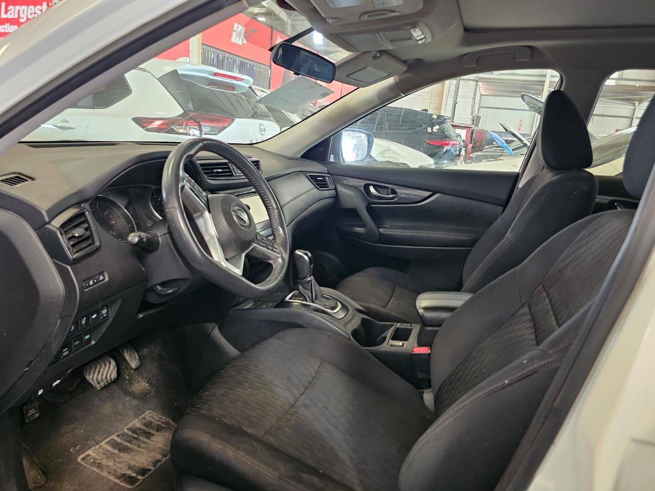 2017 NISSAN ROGUE — 226085 KM — Lot C762877 — Main - Marhaba Auctions Used Cars - Image 7
