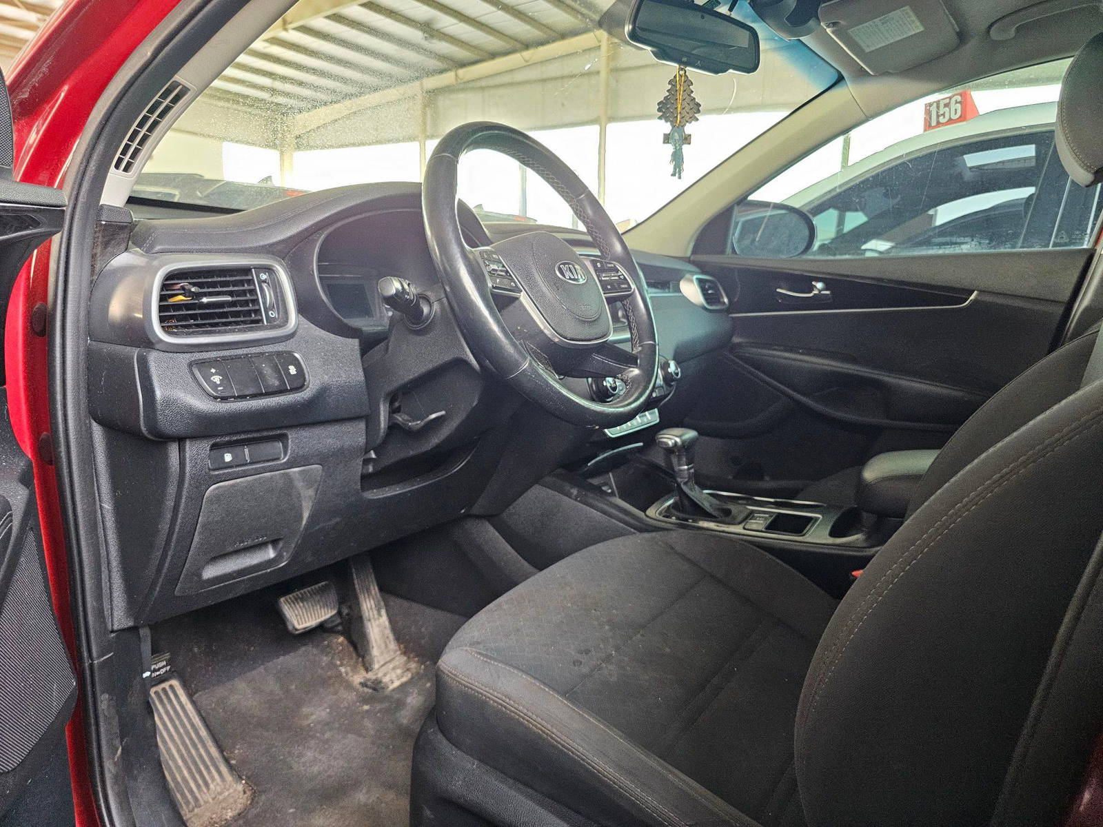 2019 KIA SORENTO — 94197 KM — Lot 26810 — Main - Marhaba Auctions Used Cars - Image 8