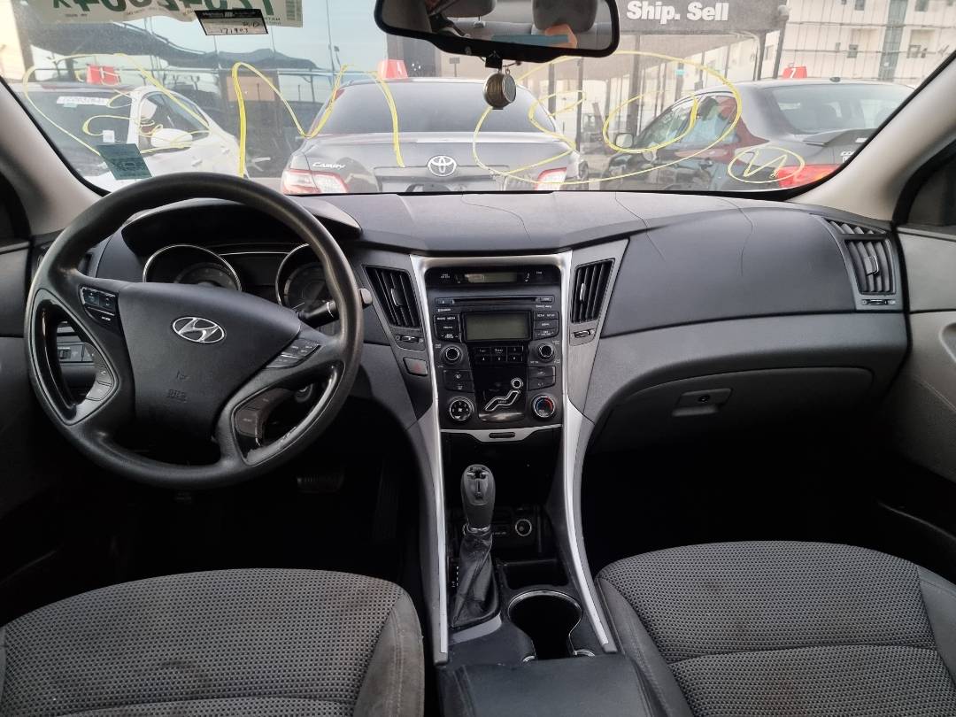 2012 HYUNDAI SONATA — 171902 Miles — Lot 215478 — Souq - Marhaba Auctions Used Cars - Image 7
