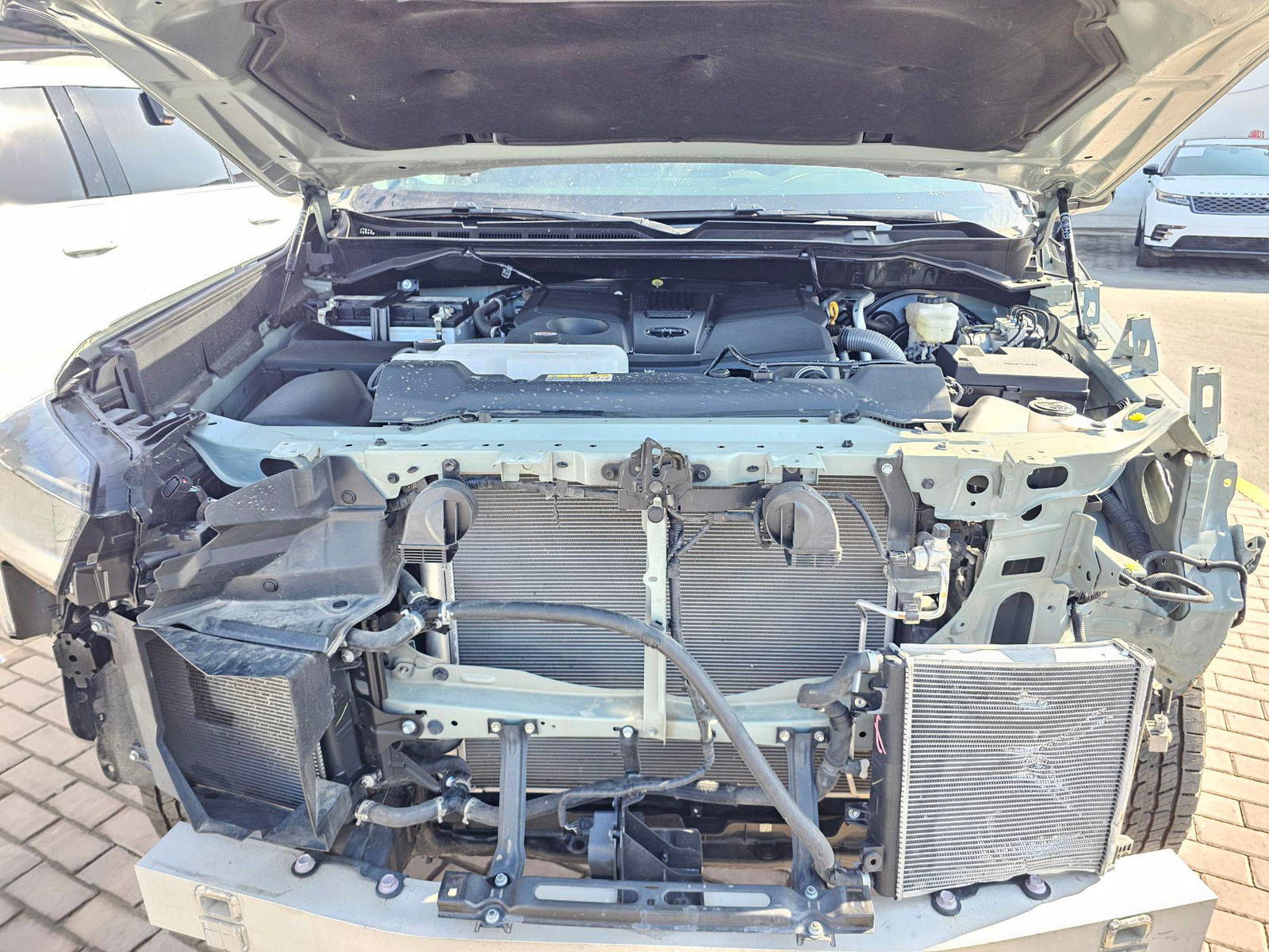 TOYOTA TUNDRA 2025 - Marhaba Auction Used Cars - Image 12