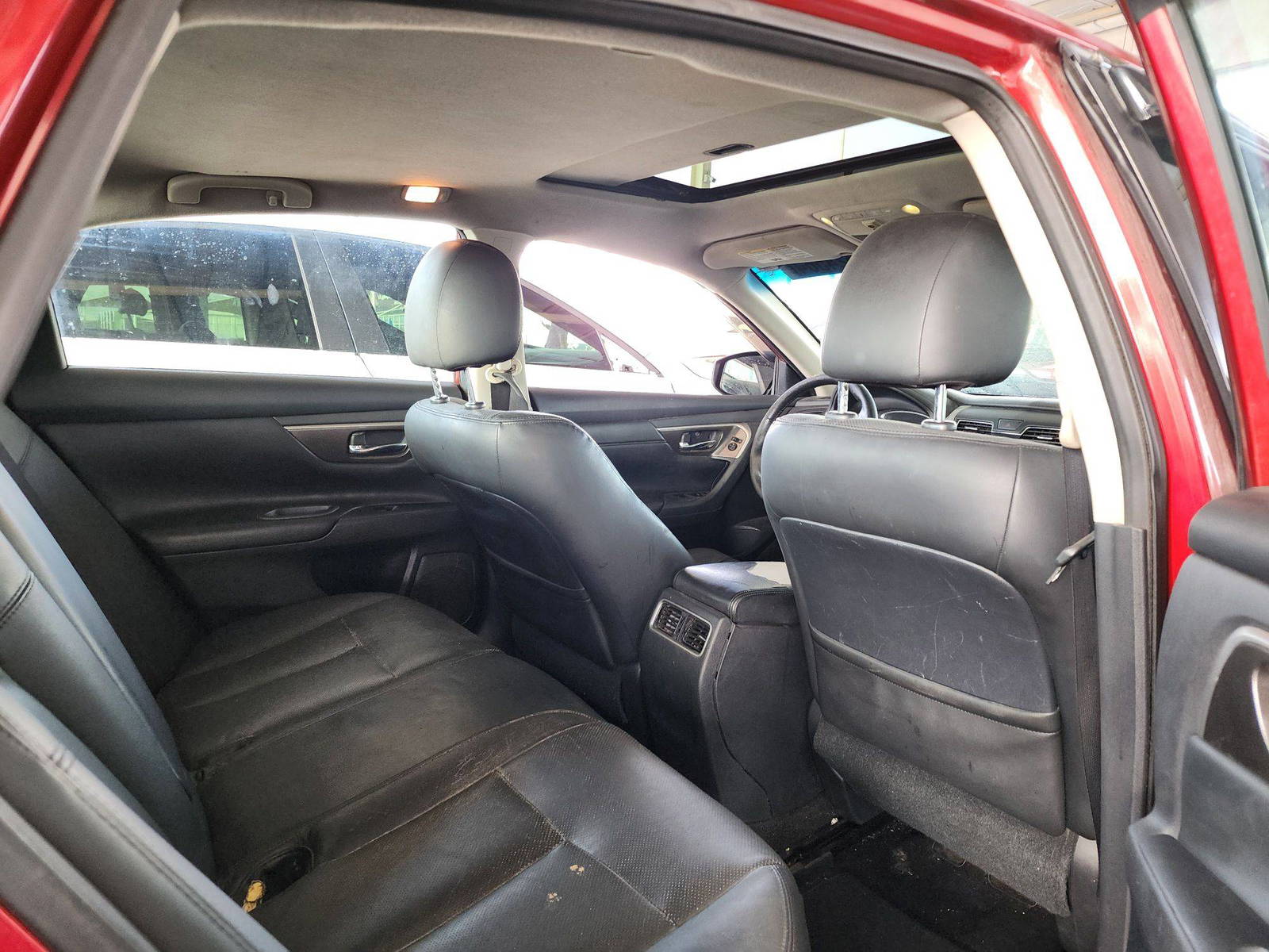 2014 NISSAN ALTIMA — 247701 Miles — Lot 46624564 — Souq - Marhaba Auctions Used Cars - Image 4