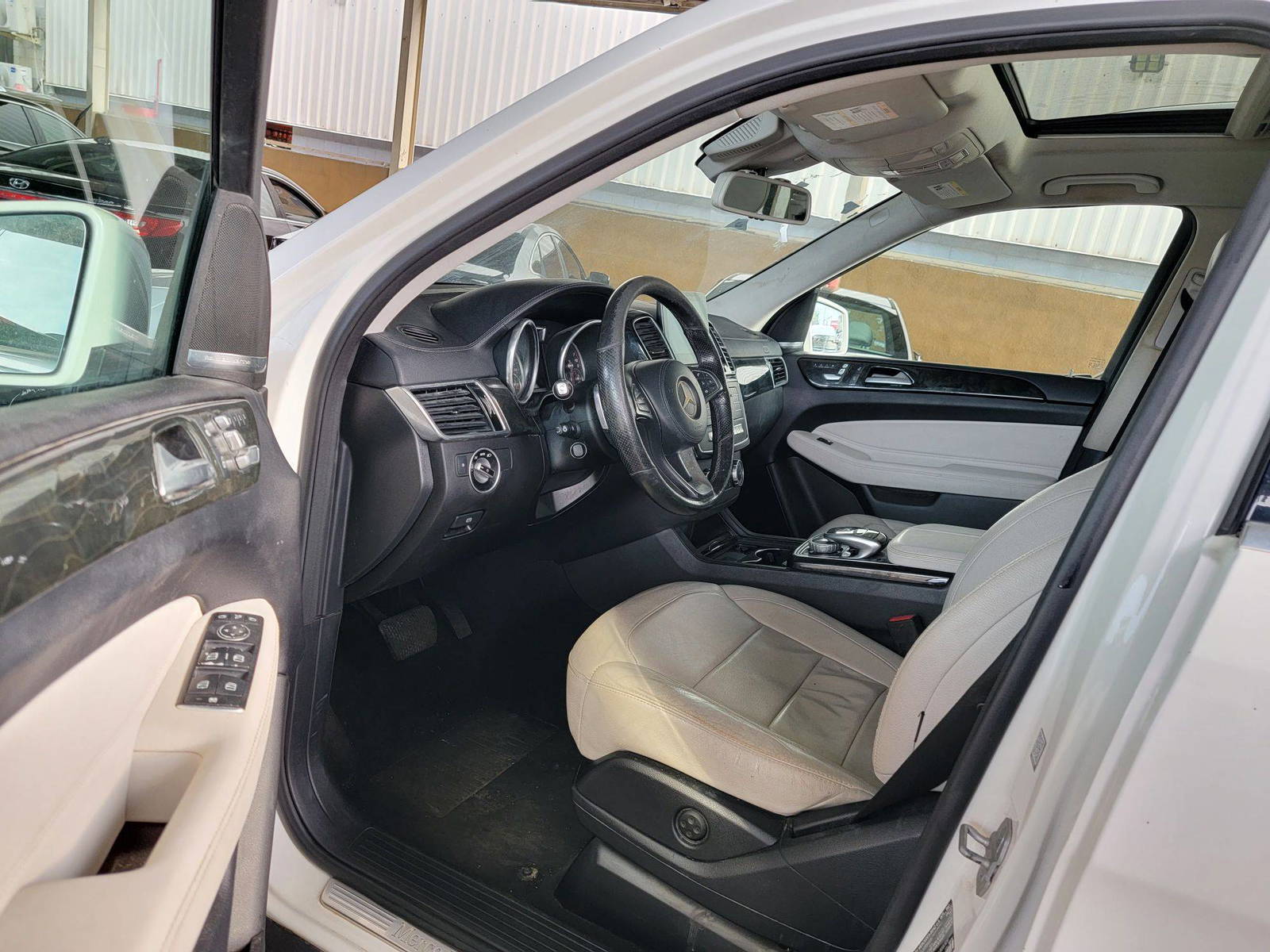 MERCEDES BENZ GLS 450 2017 - Marhaba Auction Used Cars - Image 10