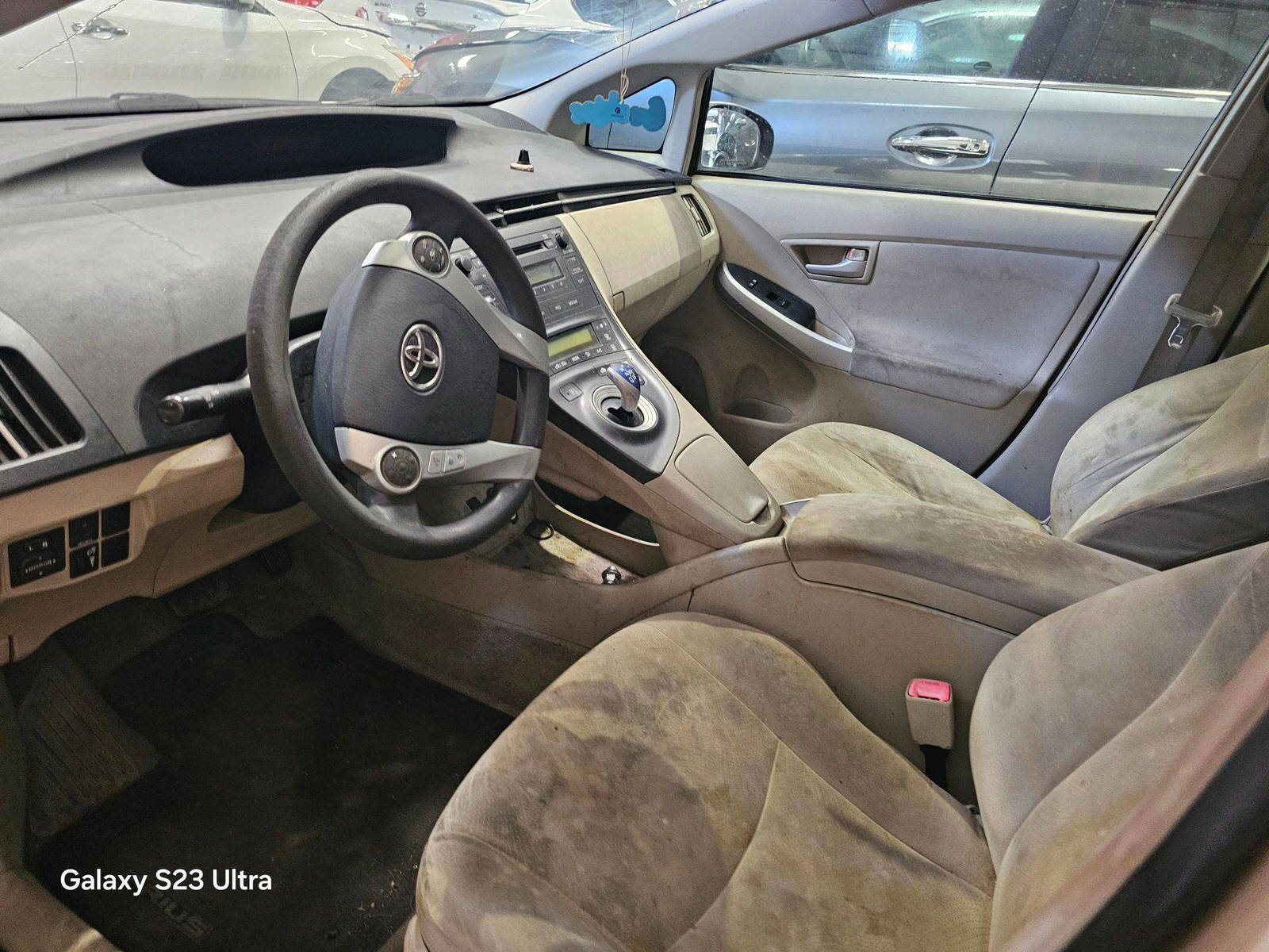 2011 TOYOTA PRIUS — 209572 Miles — Lot B0251655 — Main - Marhaba Auctions Used Cars - Image 8