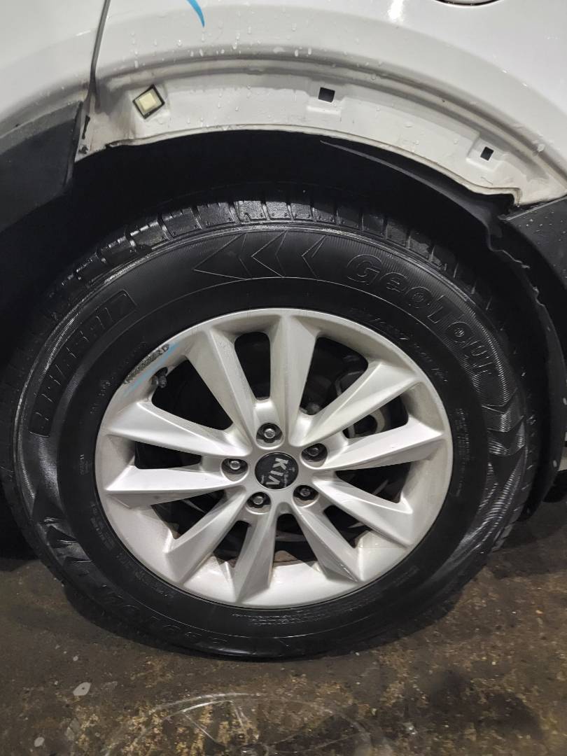 2019 KIA SORENTO — 77557 Miles — Lot 5KG563456 — Souq - Marhaba Auctions Used Cars - Image 9