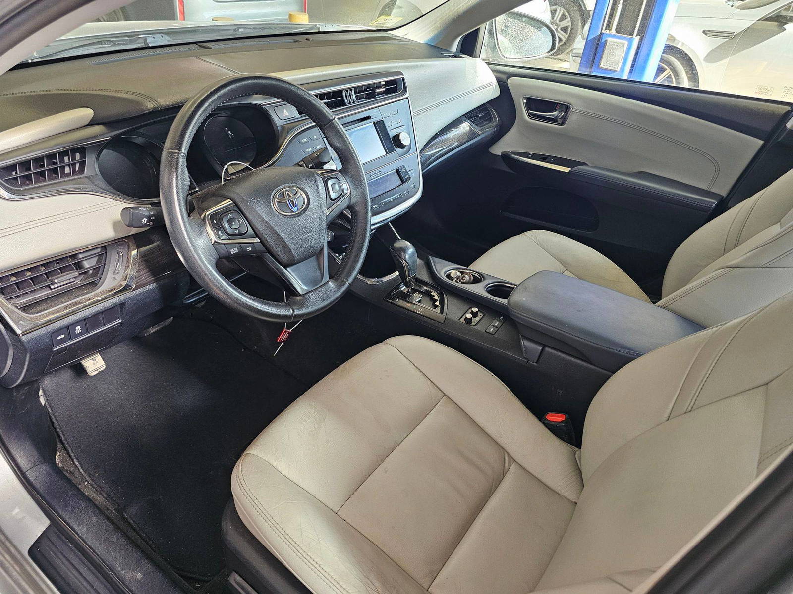 TOYOTA AVALON 2015 - Marhaba Auction Used Cars - Image 8