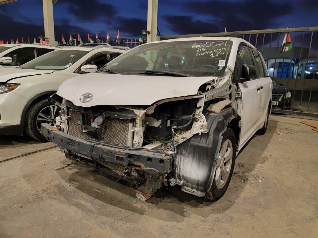 2015 TOYOTA SIENNA — 281246 Miles — Lot FS660571 — Main - Marhaba Auctions Used Cars - Image 5