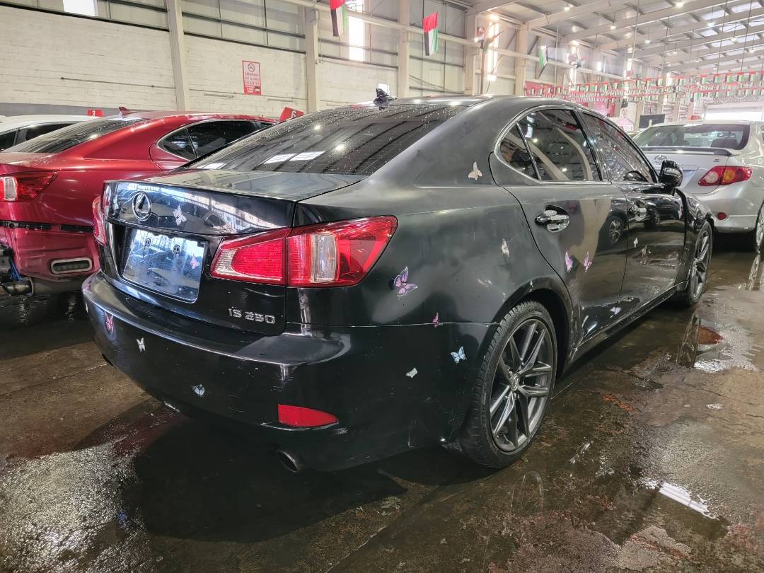 2011 LEXUS IS 250 — 204295 Miles — Lot 3B5156183 — Main - Marhaba Auctions Used Cars - Image 4