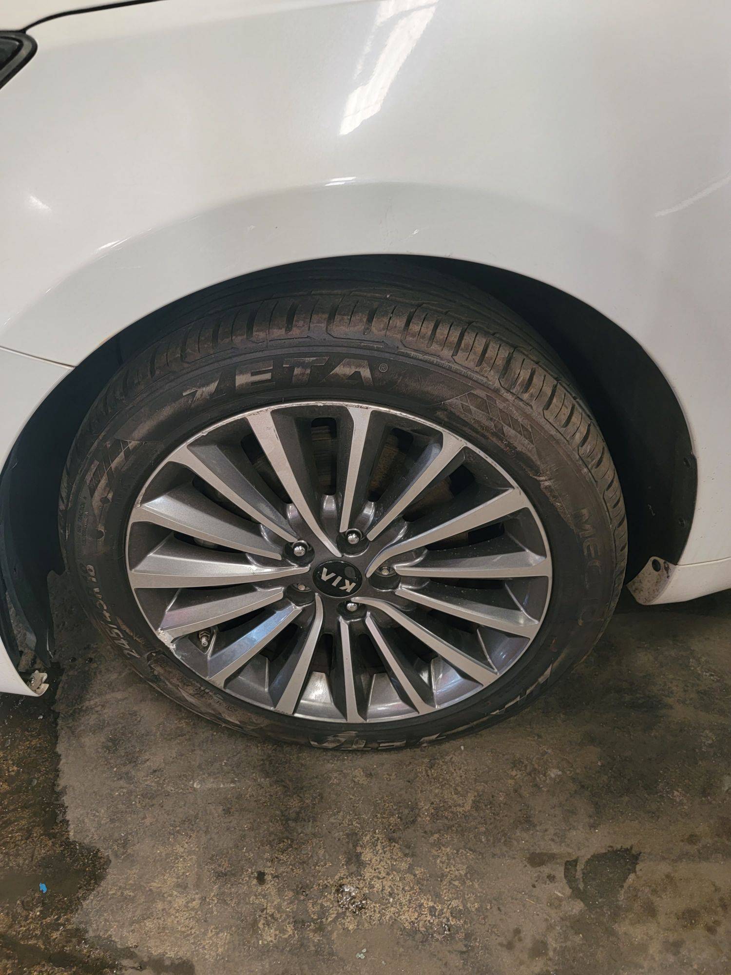 2017 KIA CADENZA — 137980 Miles — Lot 70987505 — Main - Marhaba Auctions Used Cars - Image 7