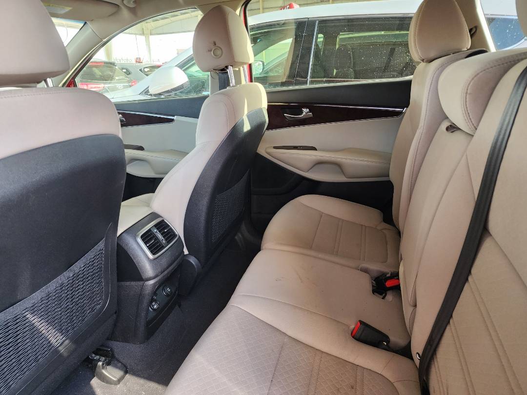 2018 KIA SORENTO — 91590 Miles — Lot 369358 - Marhaba Auctions Used Cars - Image 9