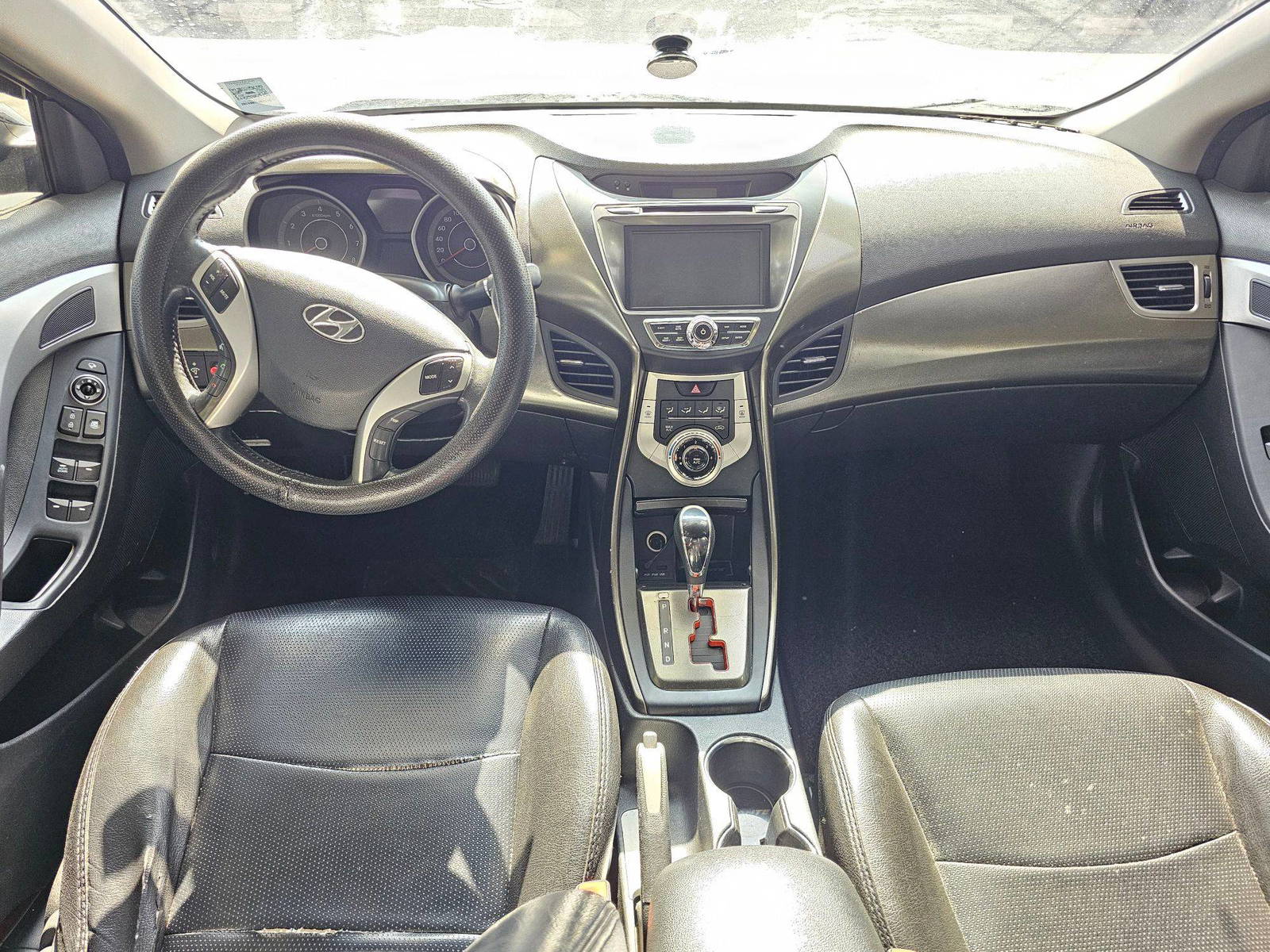 2011 HYUNDAI AVANTE — 222010 KM — Lot 029722 — Souq - Marhaba Auctions Used Cars - Image 7