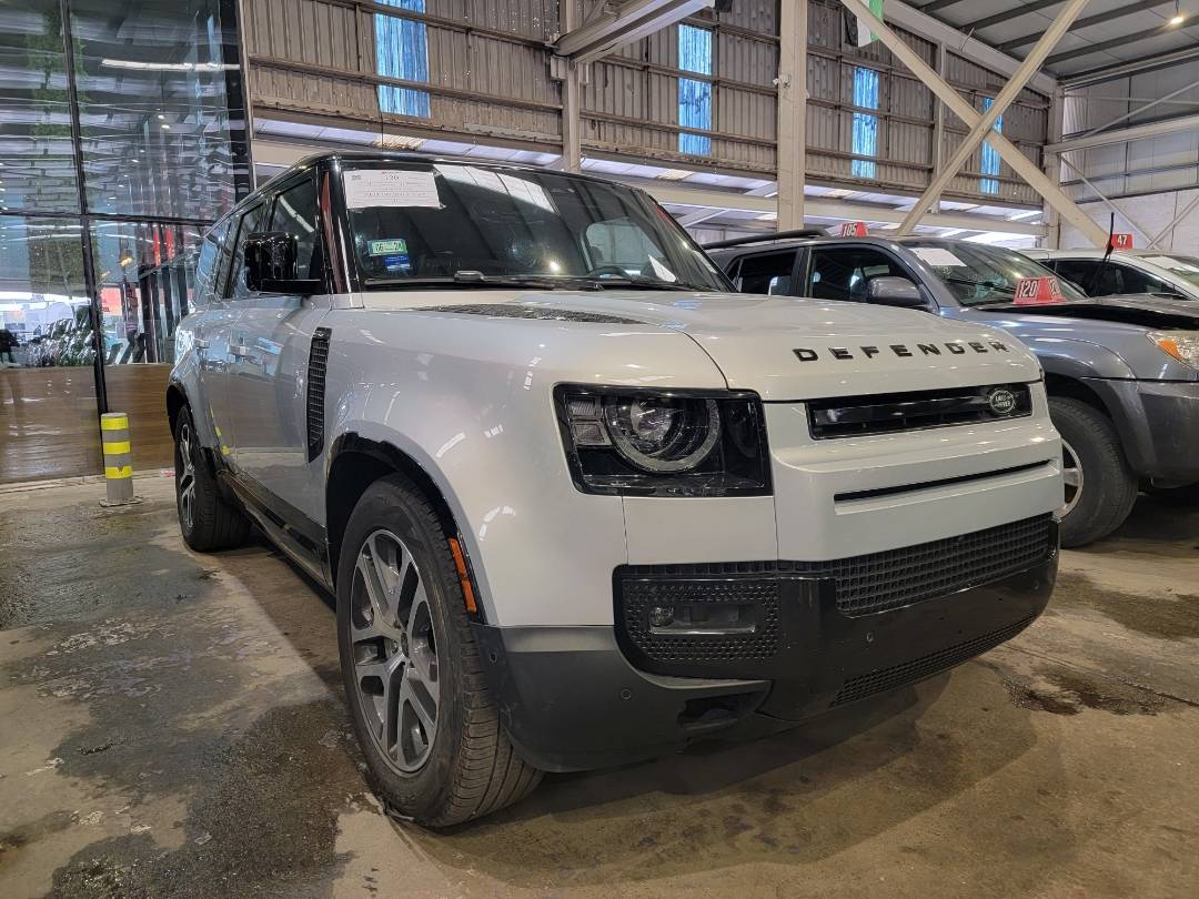 2023 LAND ROVER DEFENDER X DYNAMIC HSE — 10633 Miles — Lot U2P2227079 — Main - Marhaba Auctions Used Cars - Image 3